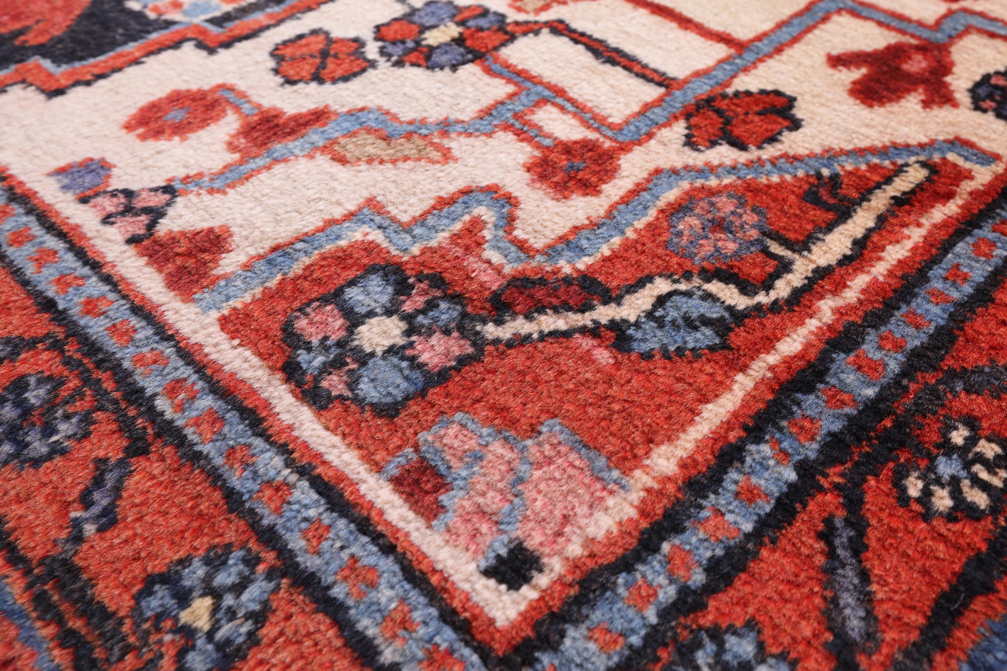 Black New Authentic Persian Nahavand Rug - 5' 4" X 10' 8" - Golden Nile