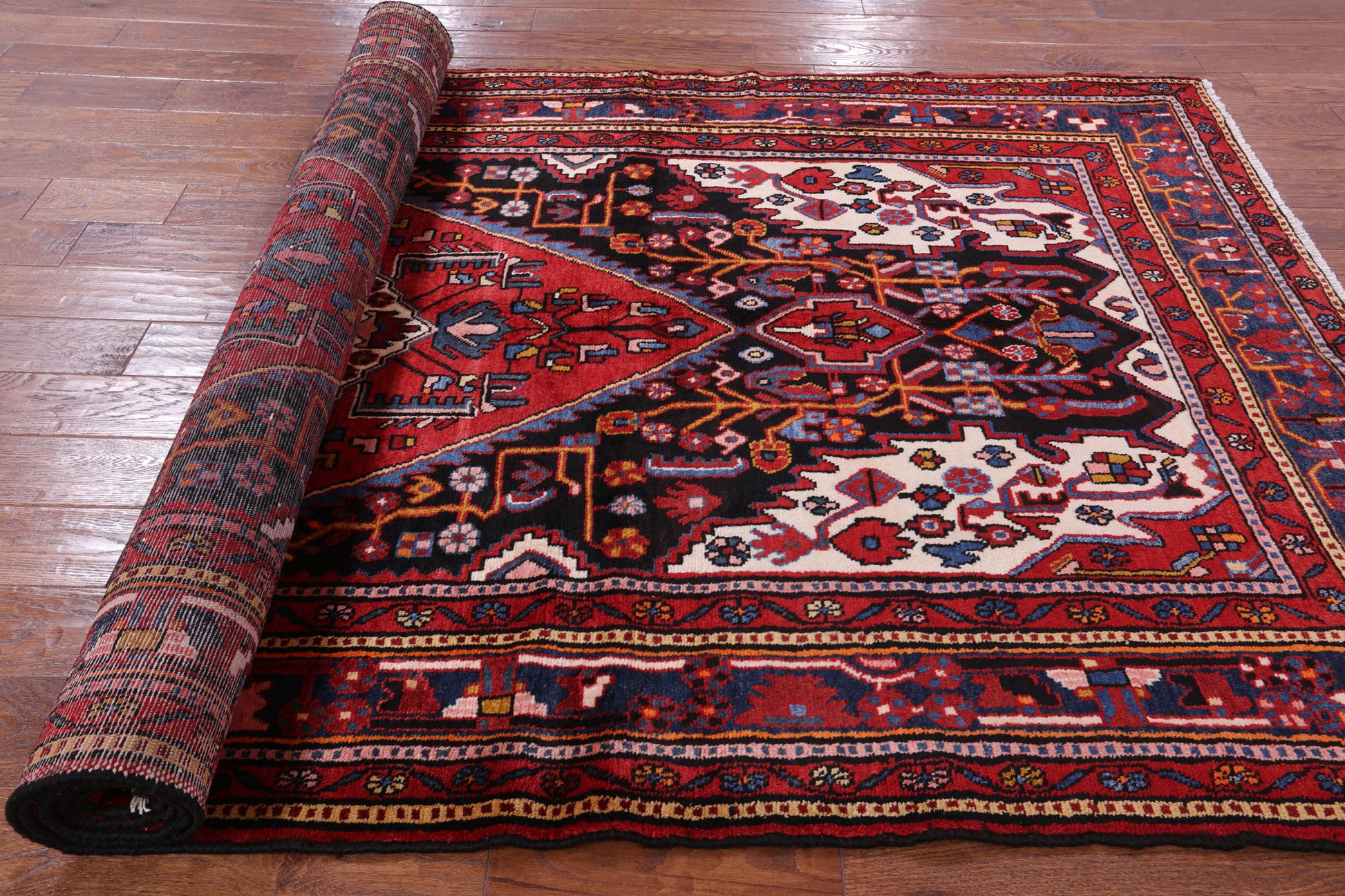 Black New Authentic Persian Nahavand Wool Rug - 5' 6" X 10' 9" - Golden Nile