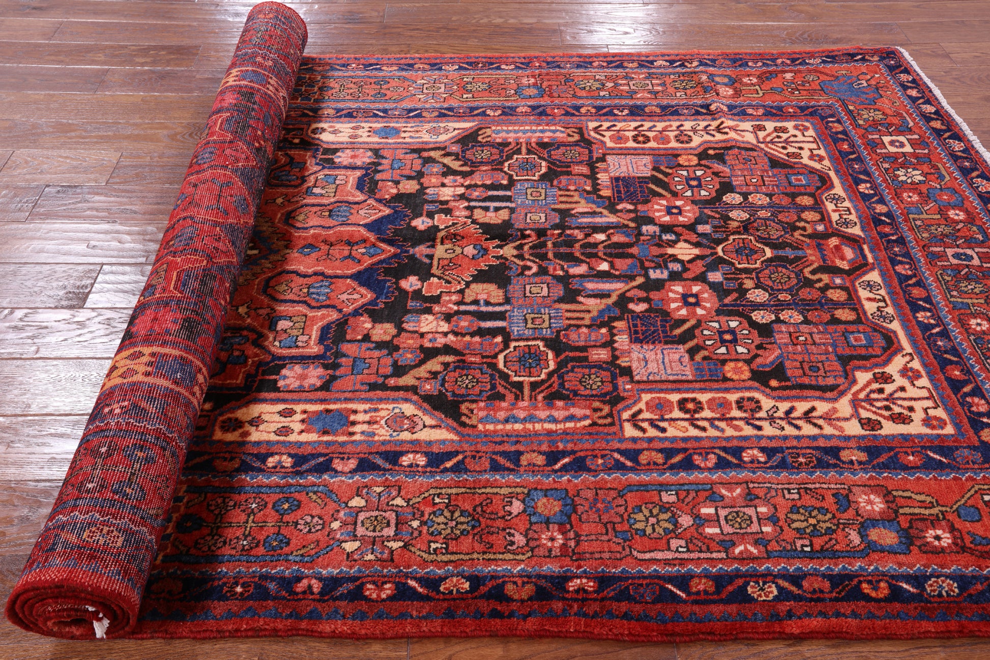 Black New Authentic Persian Nahavand Rug - 5' 2" X 10' 6" - Golden Nile