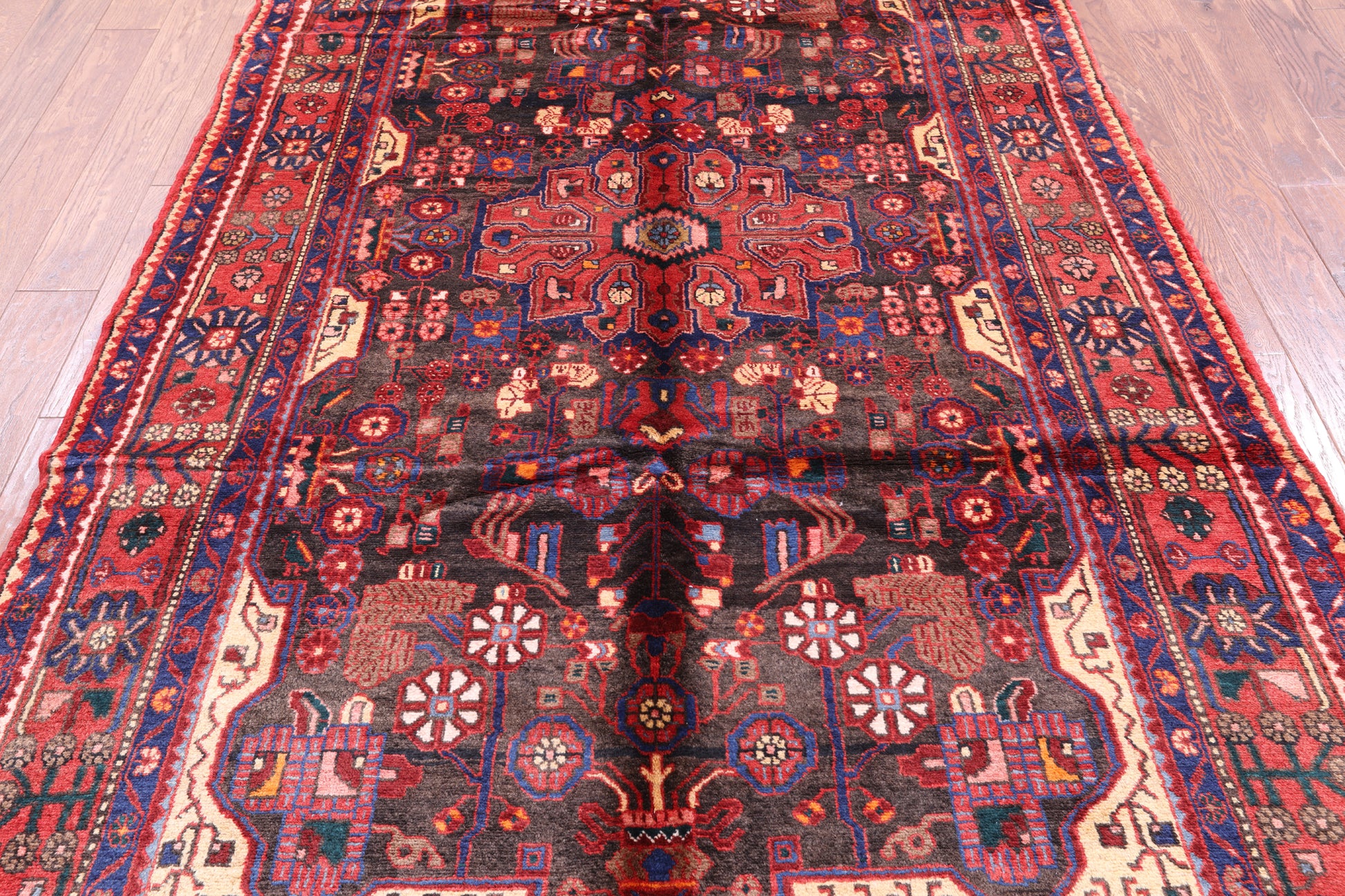 Authentic Persian Nahavand Hand Knotted Rug - 5' 6" X 9' 10" - Golden Nile