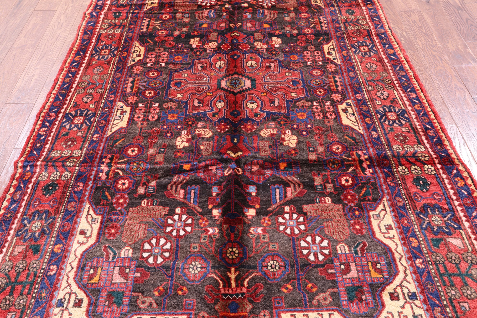 Authentic Persian Nahavand Hand Knotted Rug - 5' 6" X 9' 10" - Golden Nile