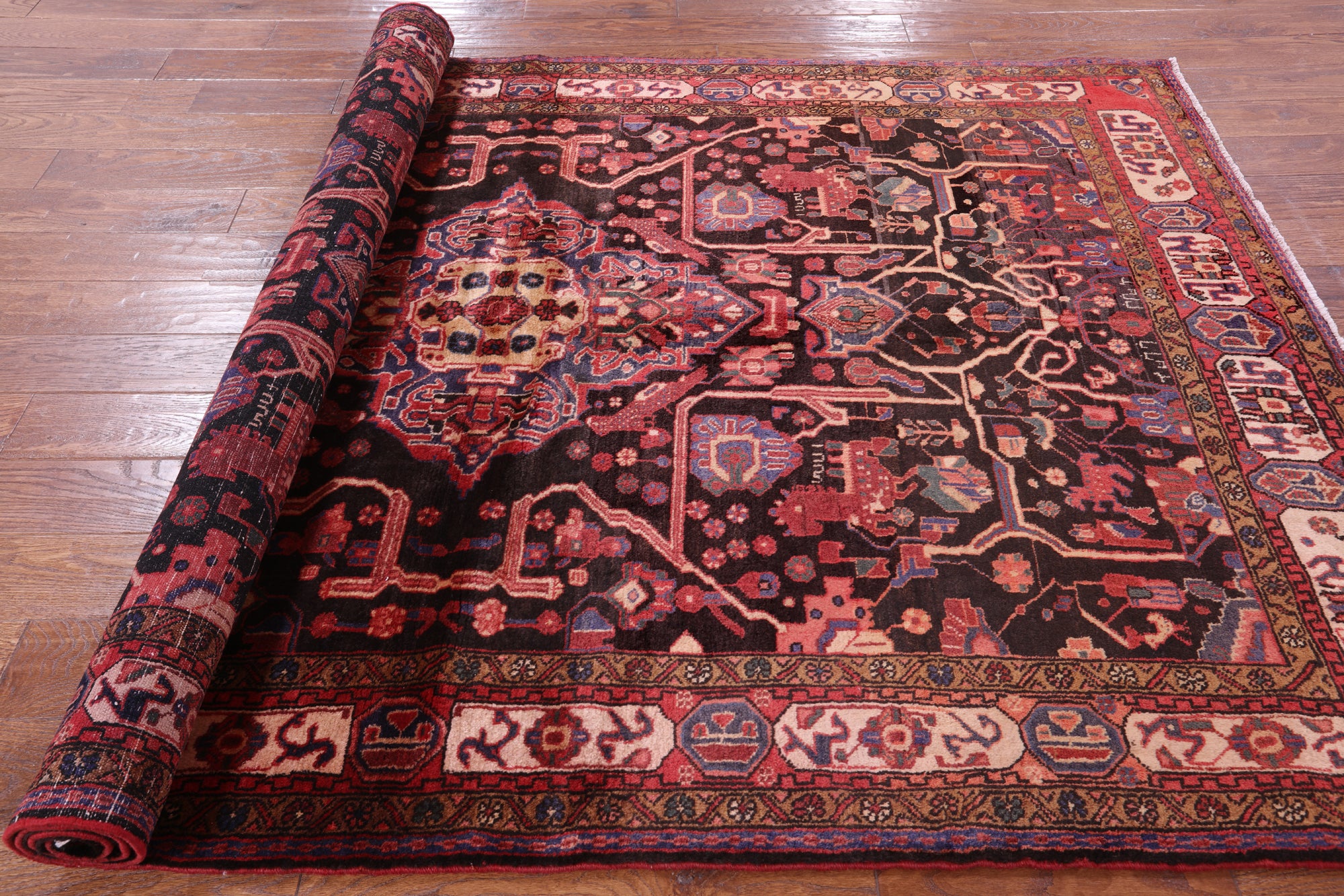 Black New Authentic Persian Nahavand Rug - 5' 5" X 8' 3" - Golden Nile