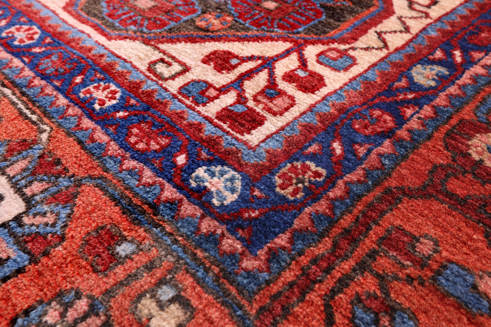 Black New Persian Nahavand Wool Rug - 5' 6" X 9' 8" - Golden Nile