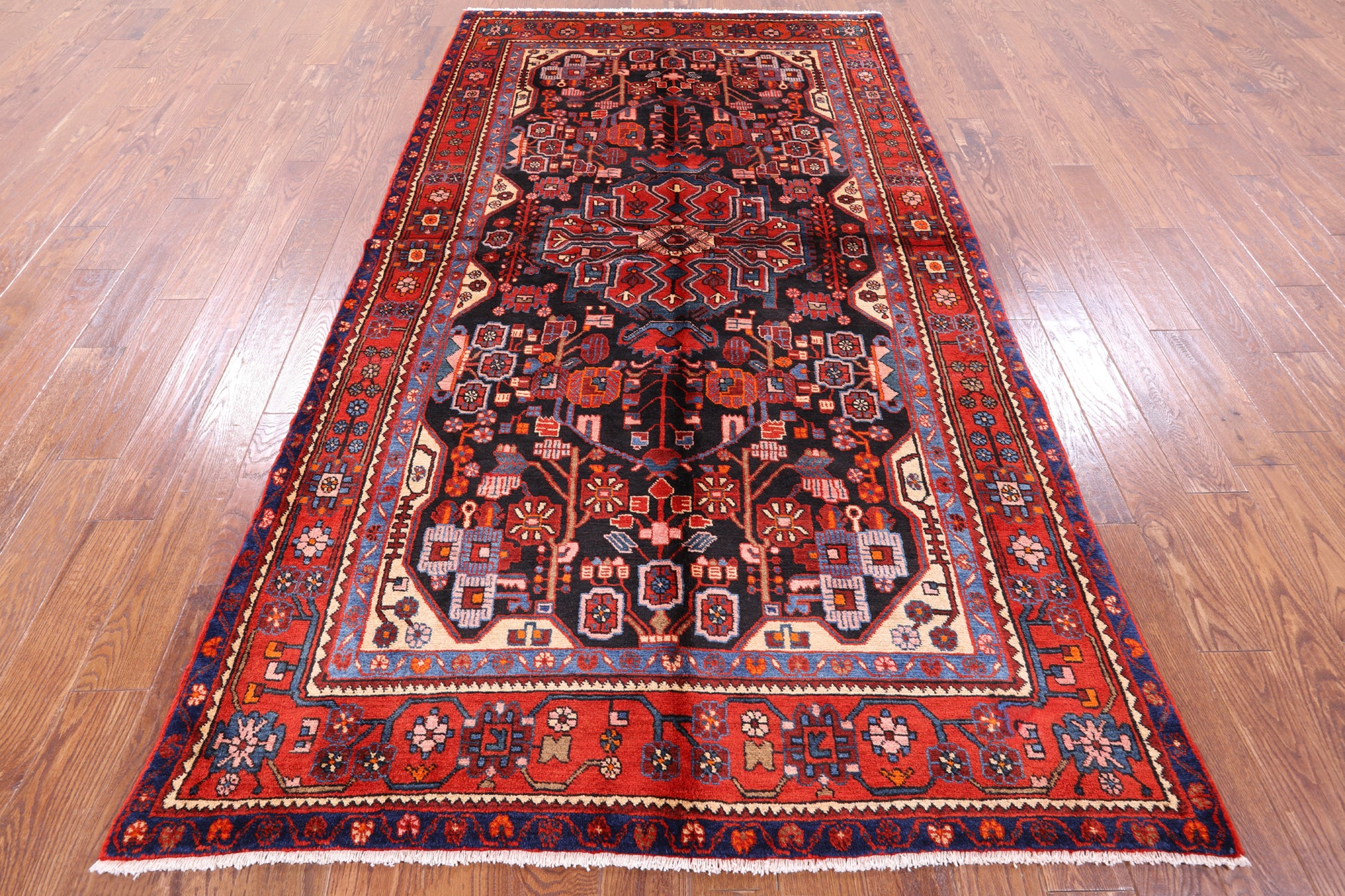 New Handmade Authentic Persian Nahavand Rug - 5' 5" X 9' 11" - Golden Nile