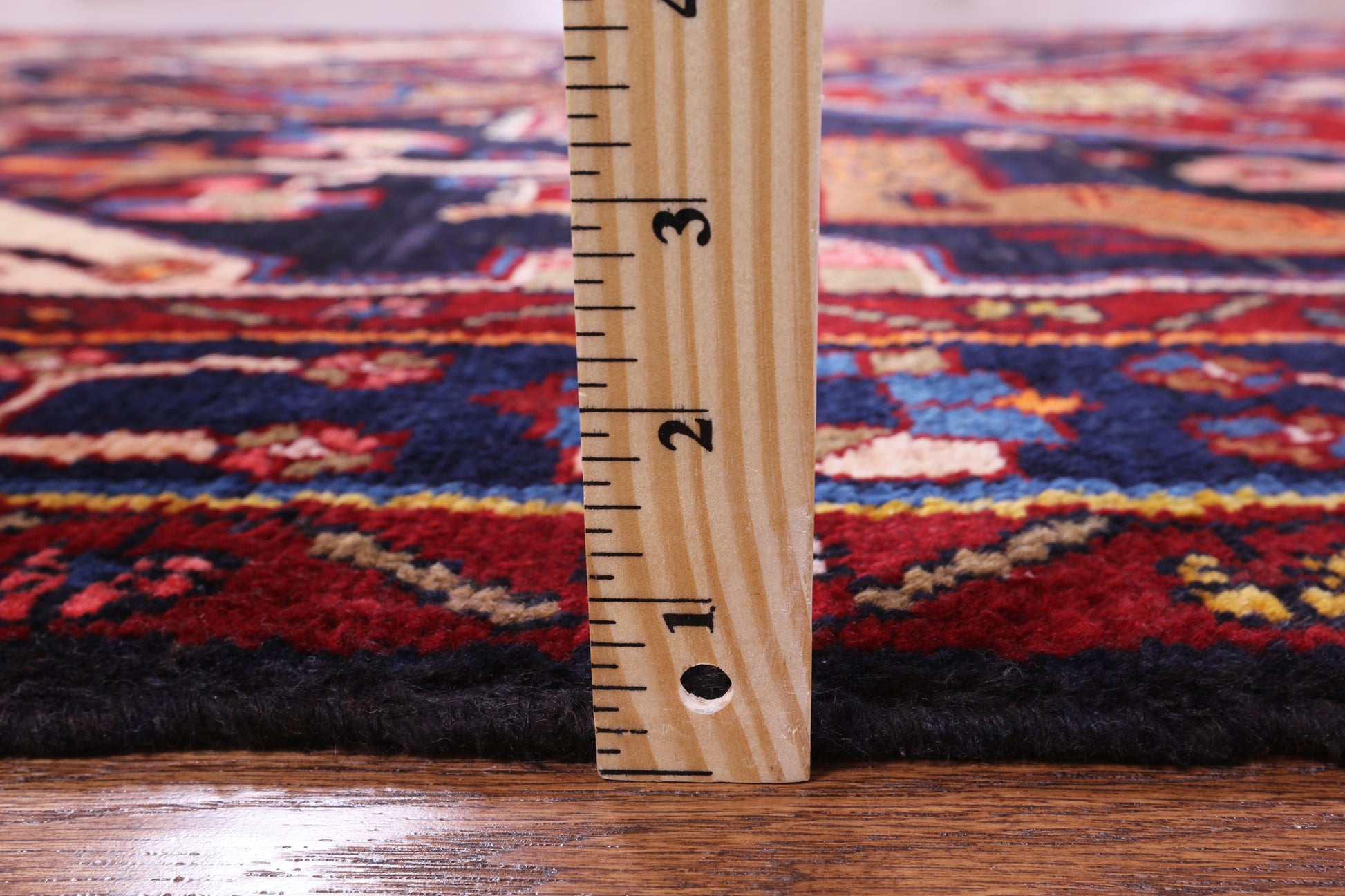 New Authentic Persian Nahavand Rug - 5' 4" X 9' 9" - Golden Nile