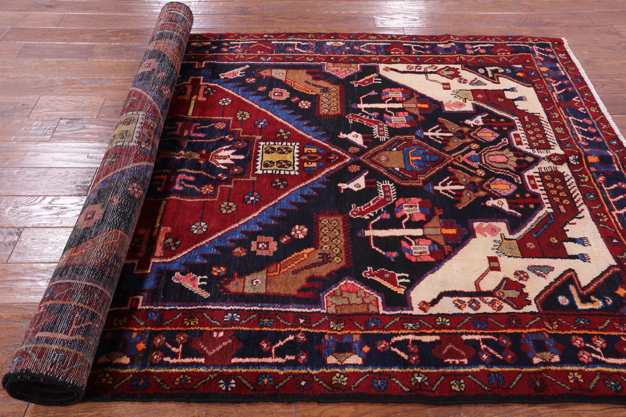 New Authentic Persian Nahavand Rug - 5' 4" X 9' 9" - Golden Nile