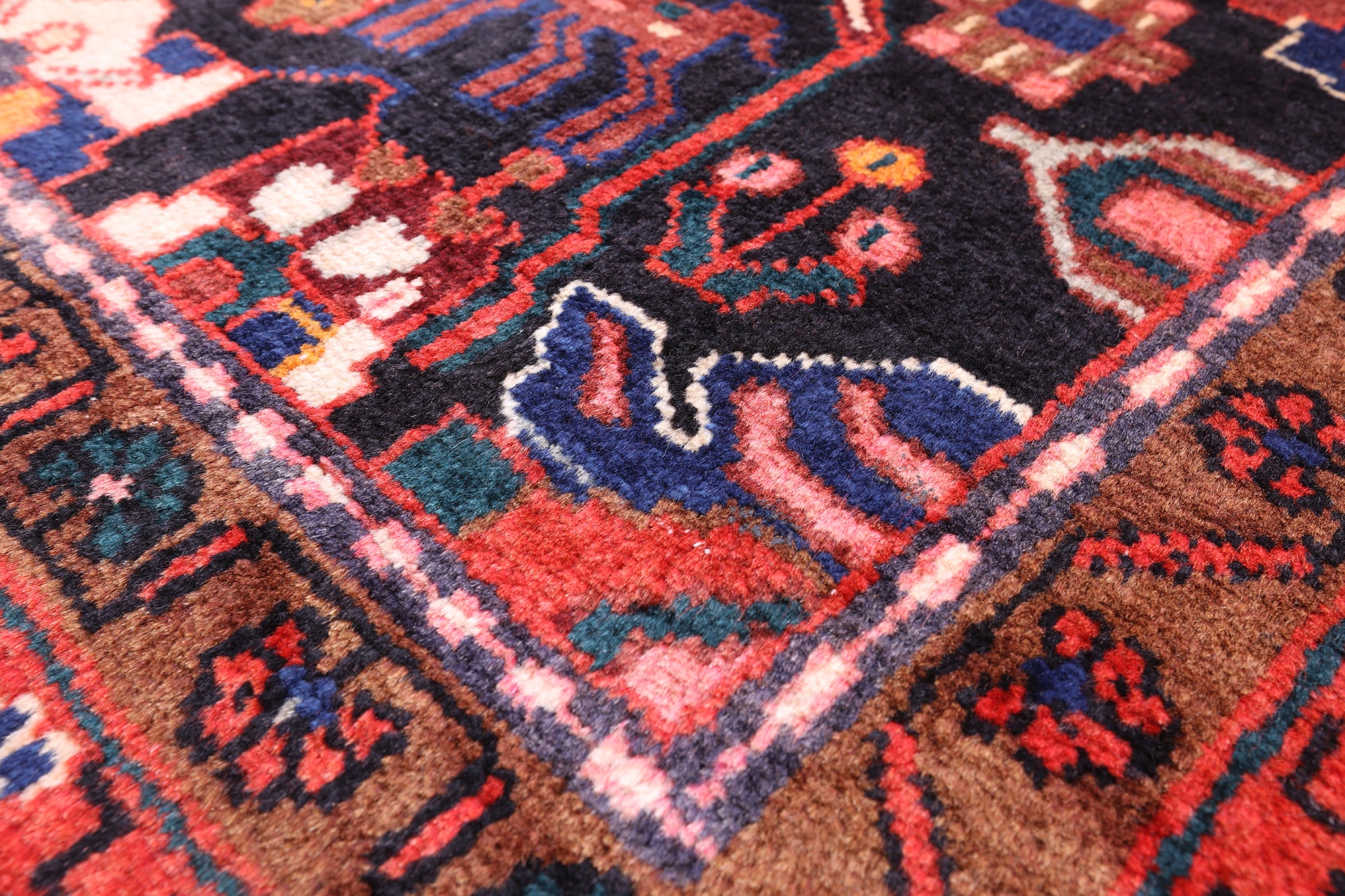 Black New Authentic Persian Nahavand Rug - 5' 0" X 9' 5" - Golden Nile