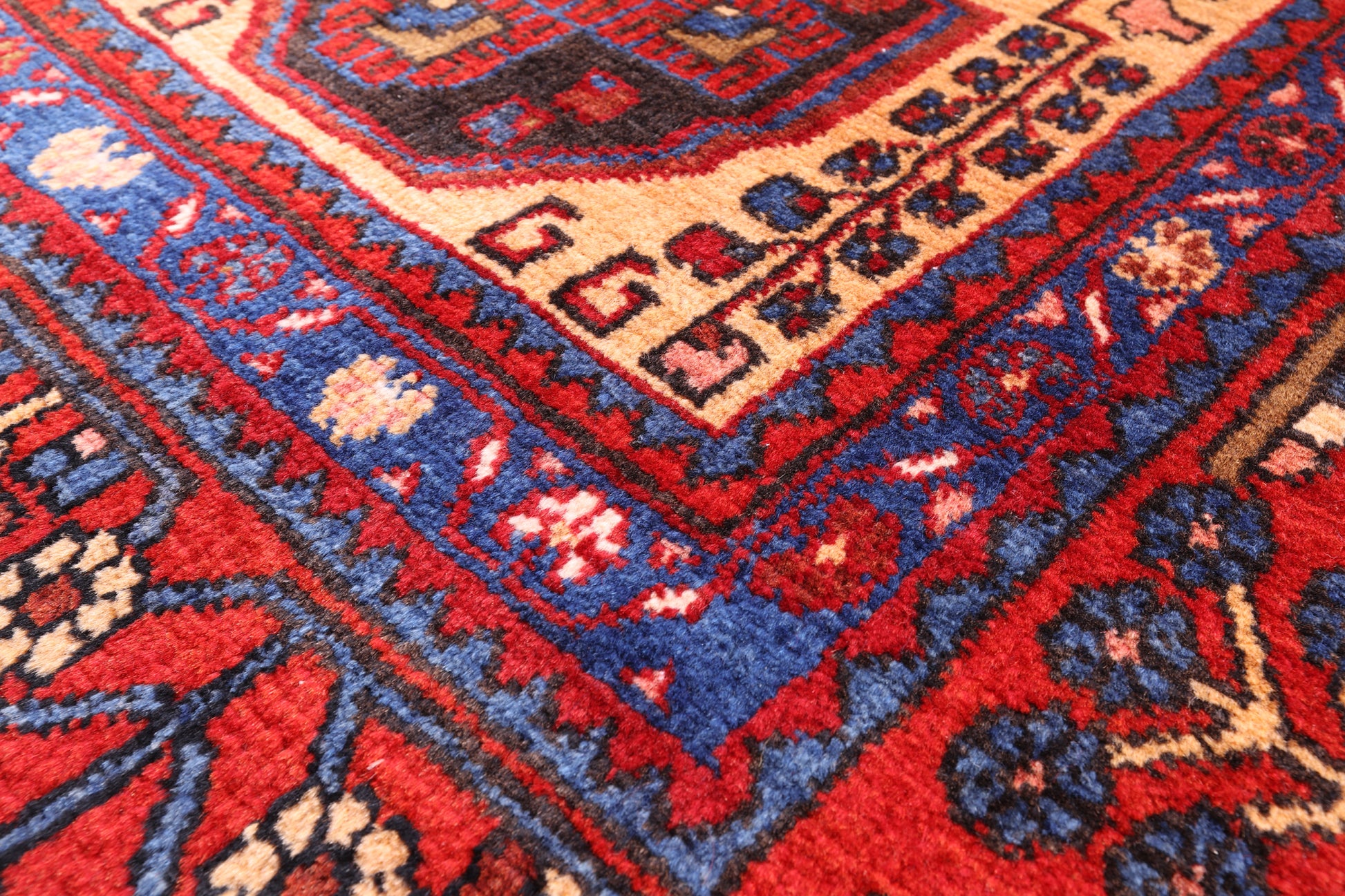 Black New Authentic Persian Nahavand Wool Rug - 5' 3" X 9' 0" - Golden Nile