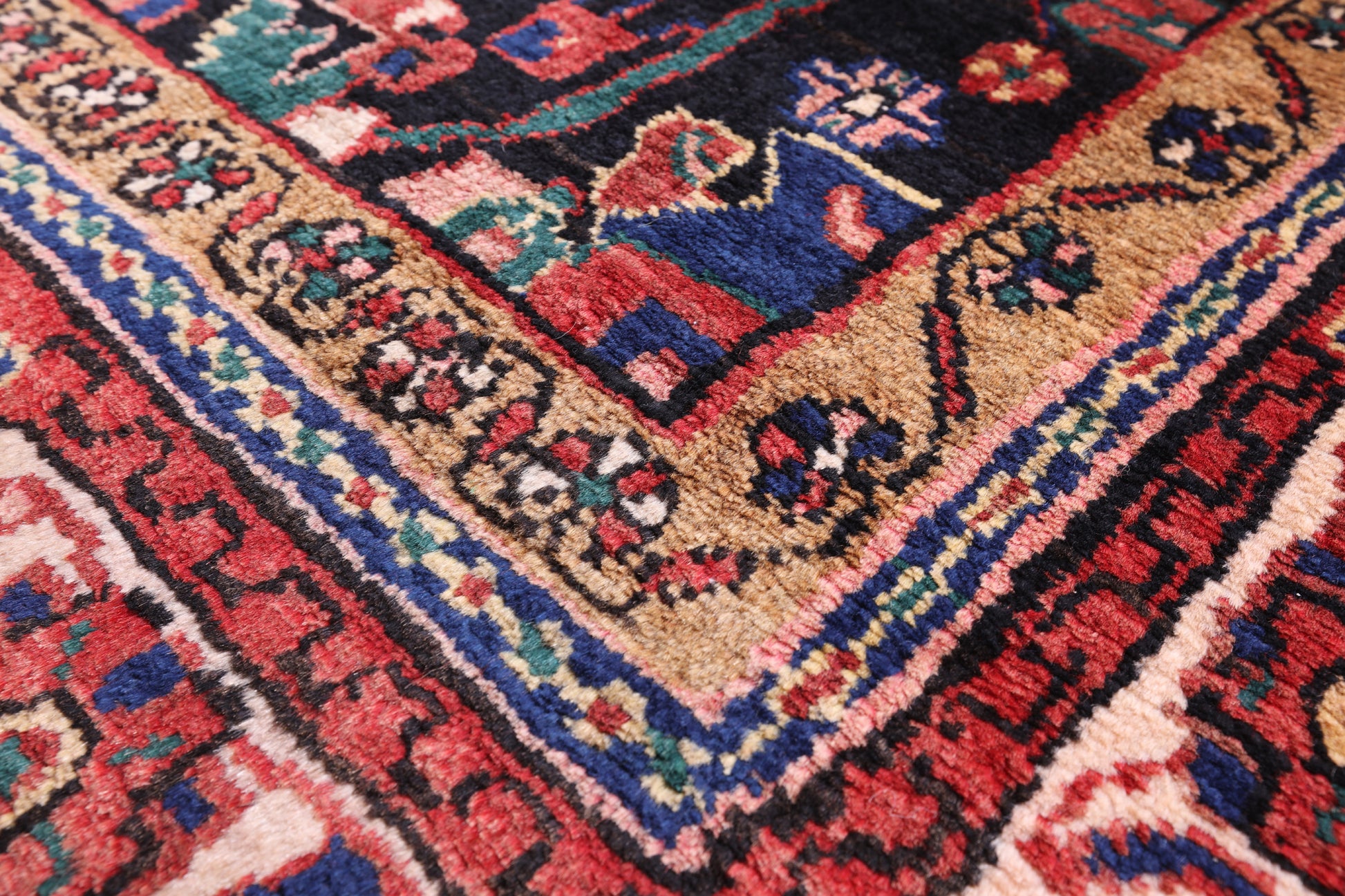 Black New Authentic Persian Nahavand Wool Rug - 5' 5" X 10' 10" - Golden Nile