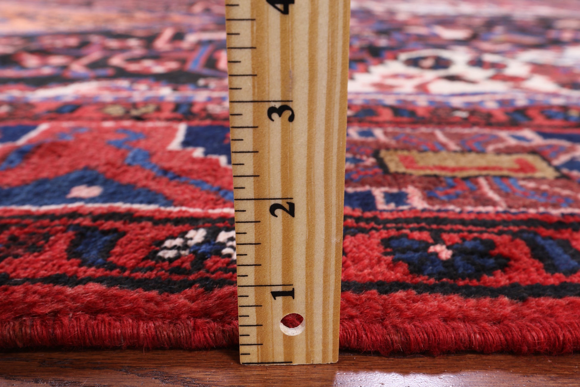 New Persian Nahavand Wool Rug - 5' 6" X 10' 7" - Golden Nile