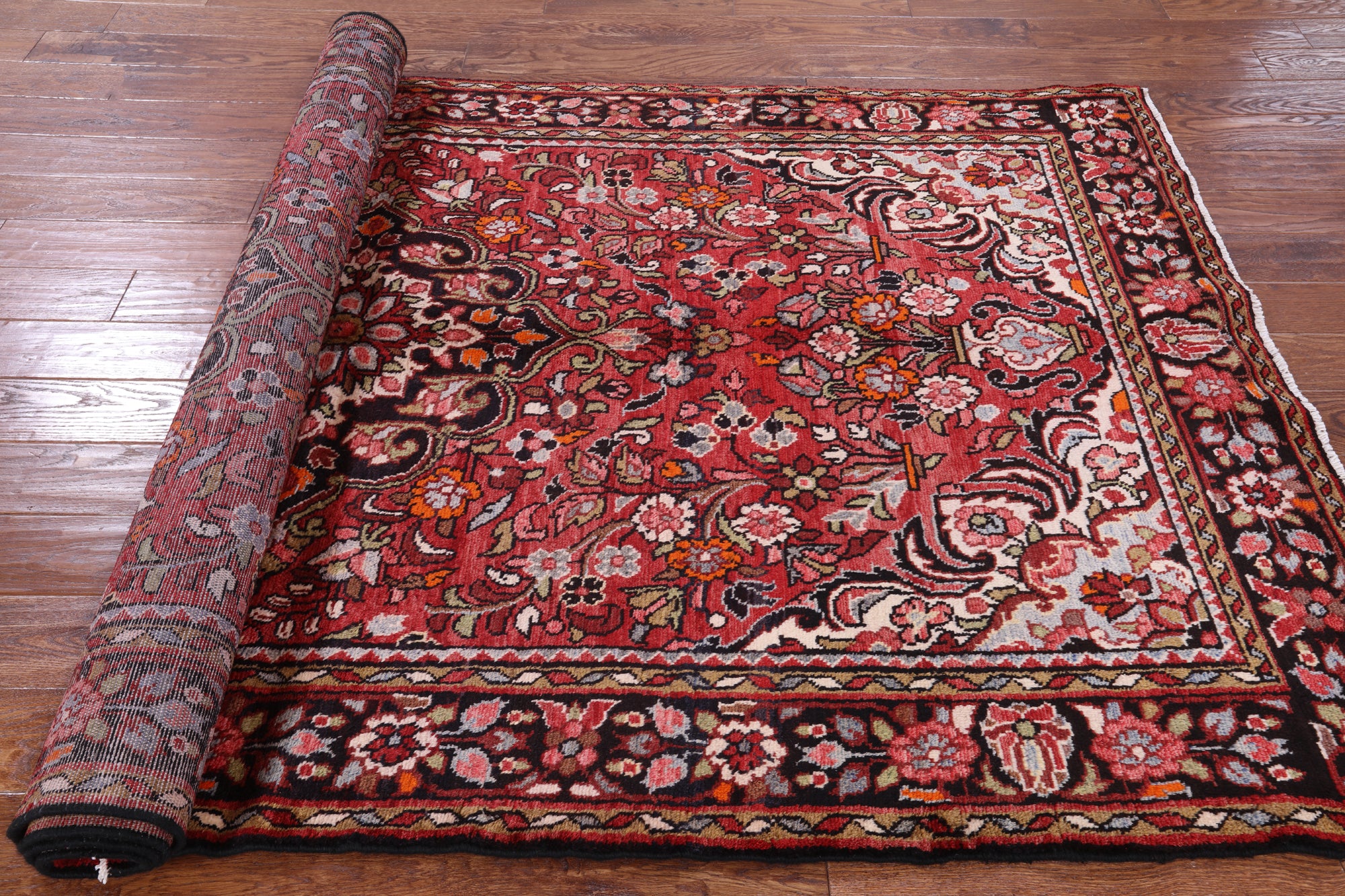Red New Authentic Persian Nahavand Handmade Rug - 5' 2" X 9' 6" - Golden Nile