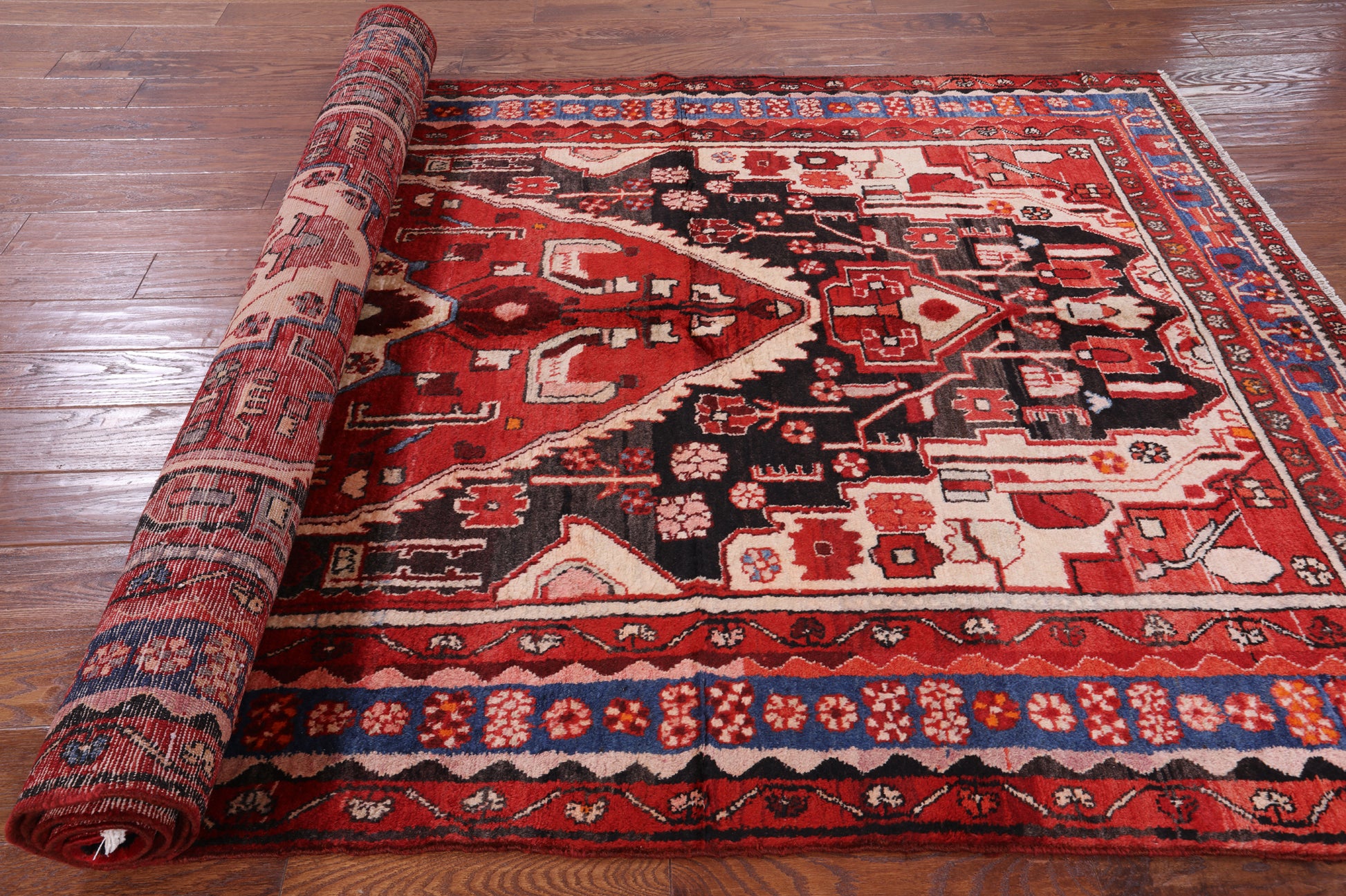 Black New Persian Nahavand Wool Rug - 5' 6" X 10' 11" - Golden Nile