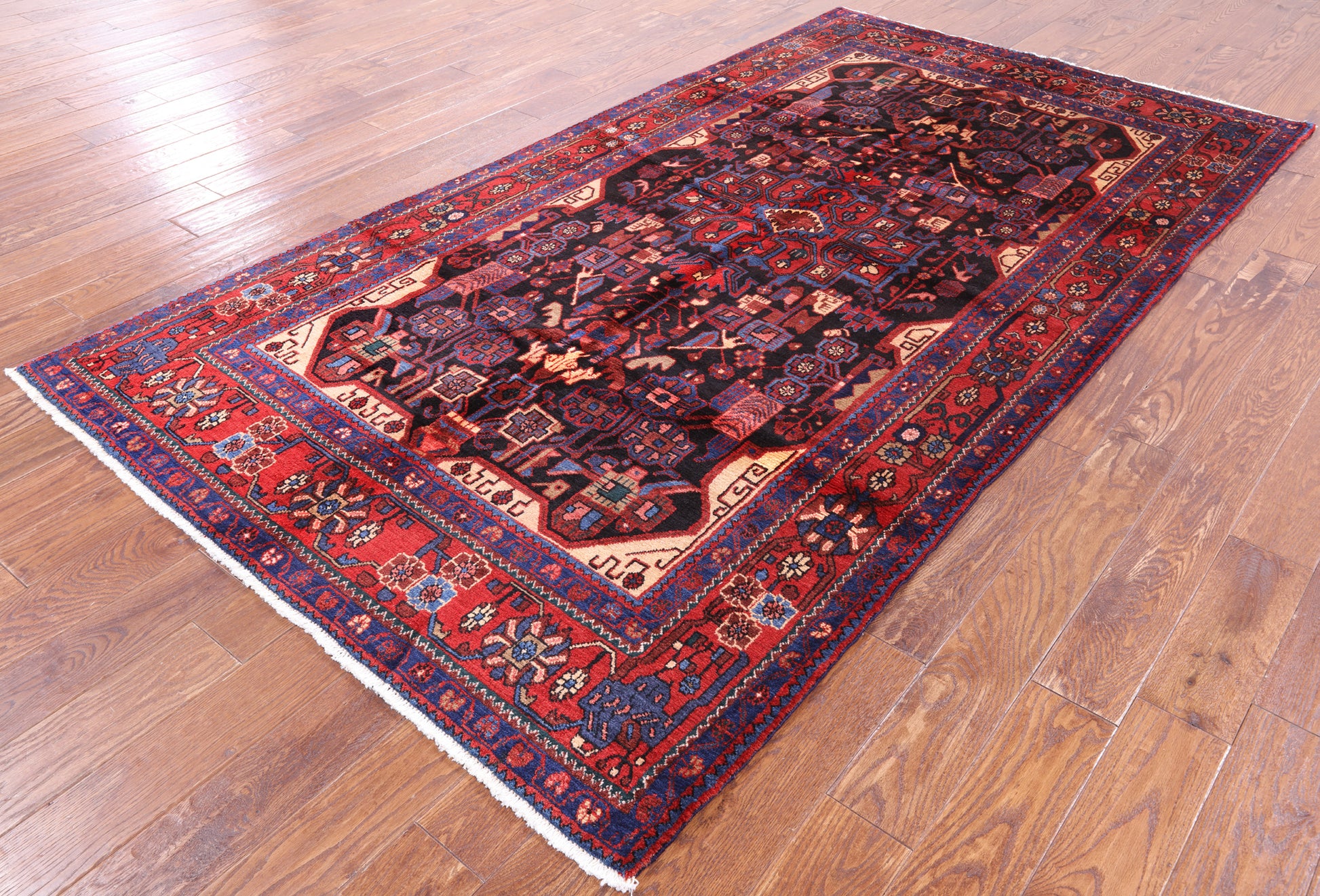 Black New Authentic Persian Nahavand Rug - 5' 3" X 9' 7" - Golden Nile