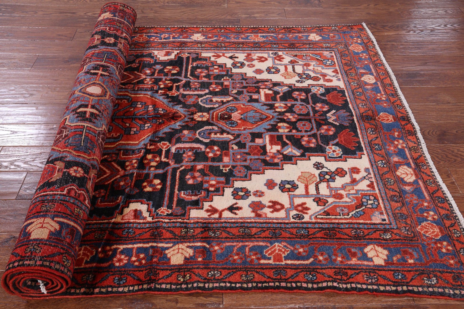 Black New Persian Nahavand Wool Rug - 5' 0" X 10' 4" - Golden Nile