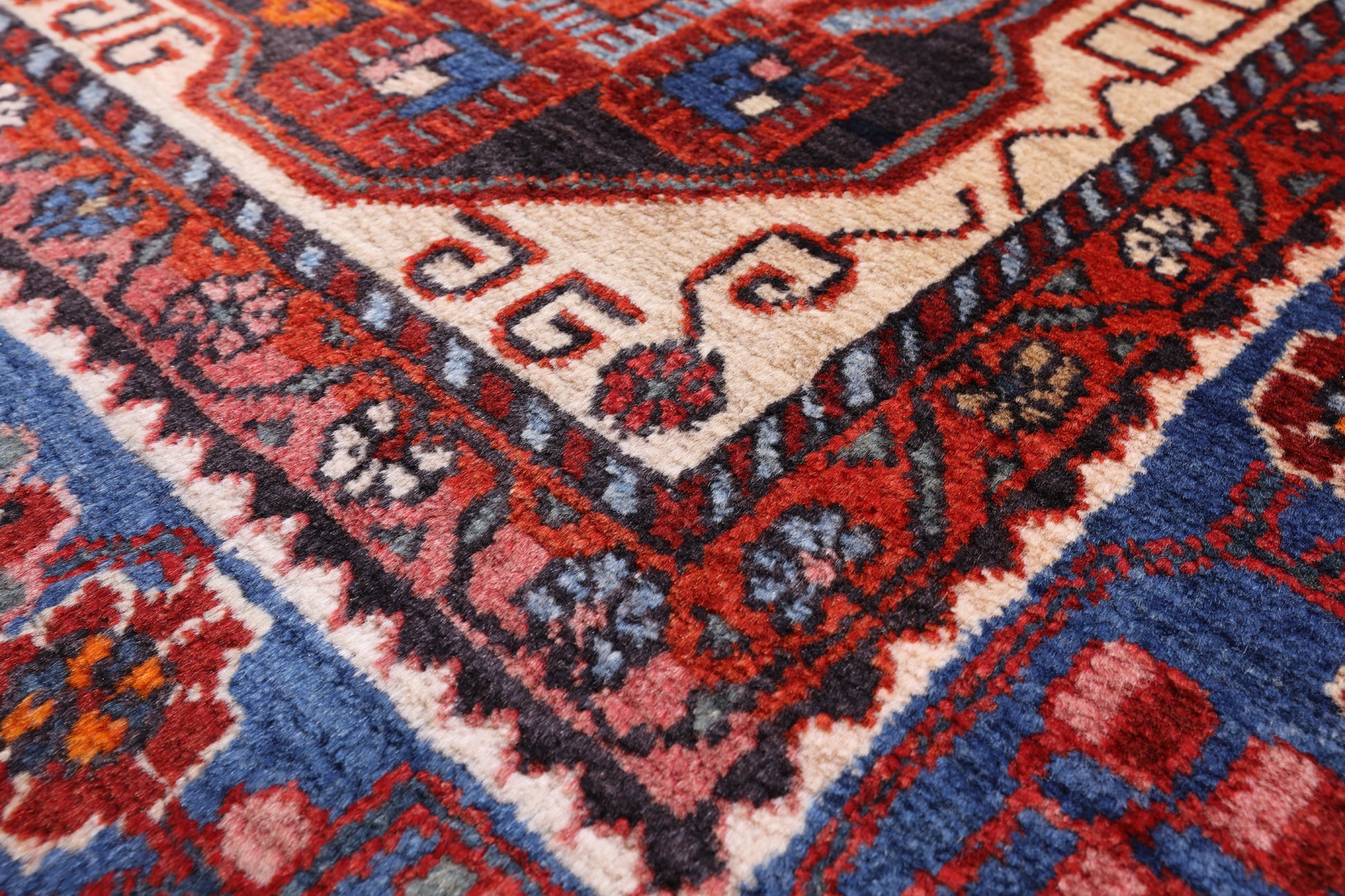 Black New Authentic Persian Nahavand Wool Rug - 5' 1" X 9' 11" - Golden Nile