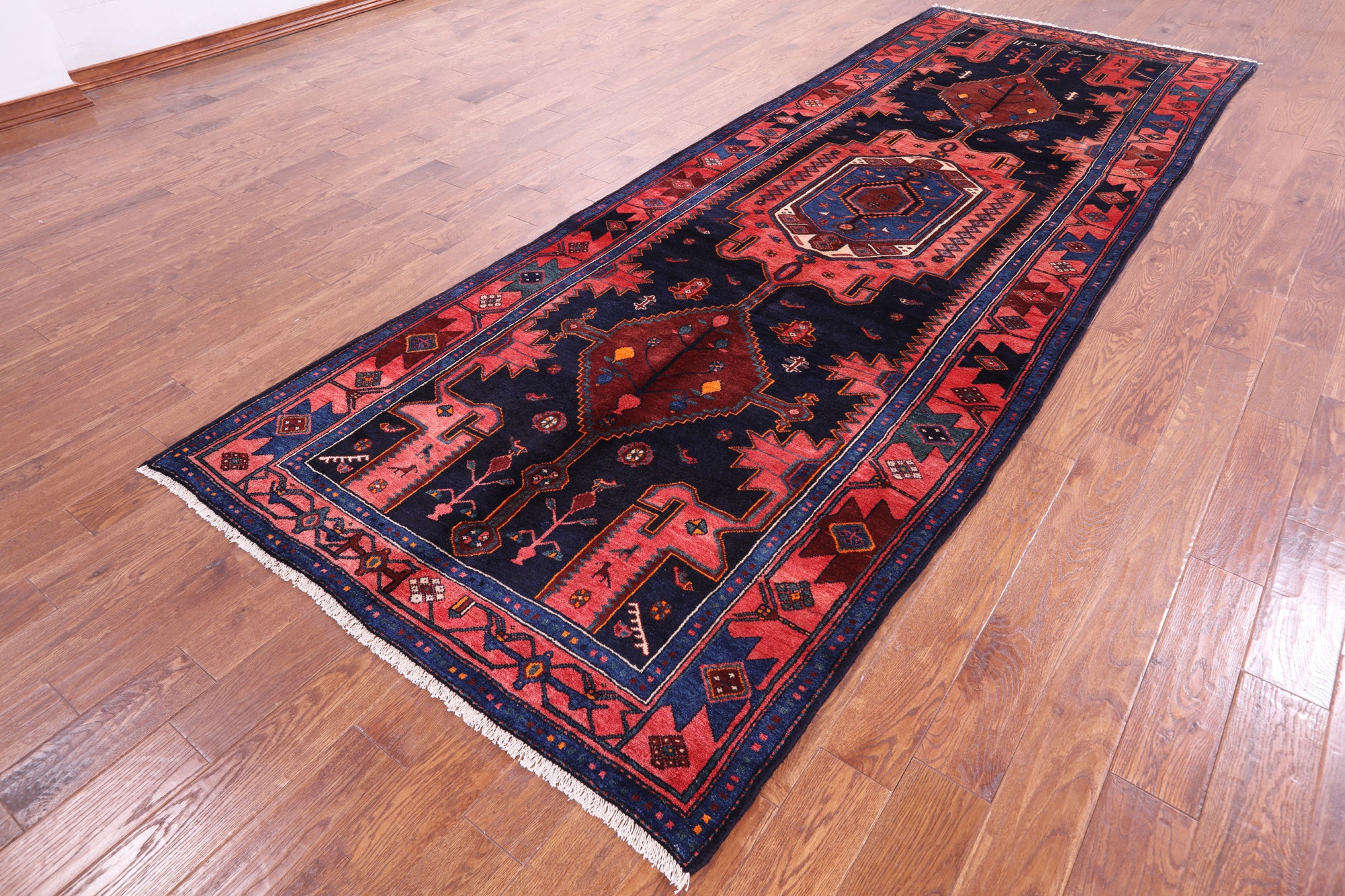 New Authentic Persian Nahavand Handmade Wool Rug - 4' 9" X 13' - Golden Nile