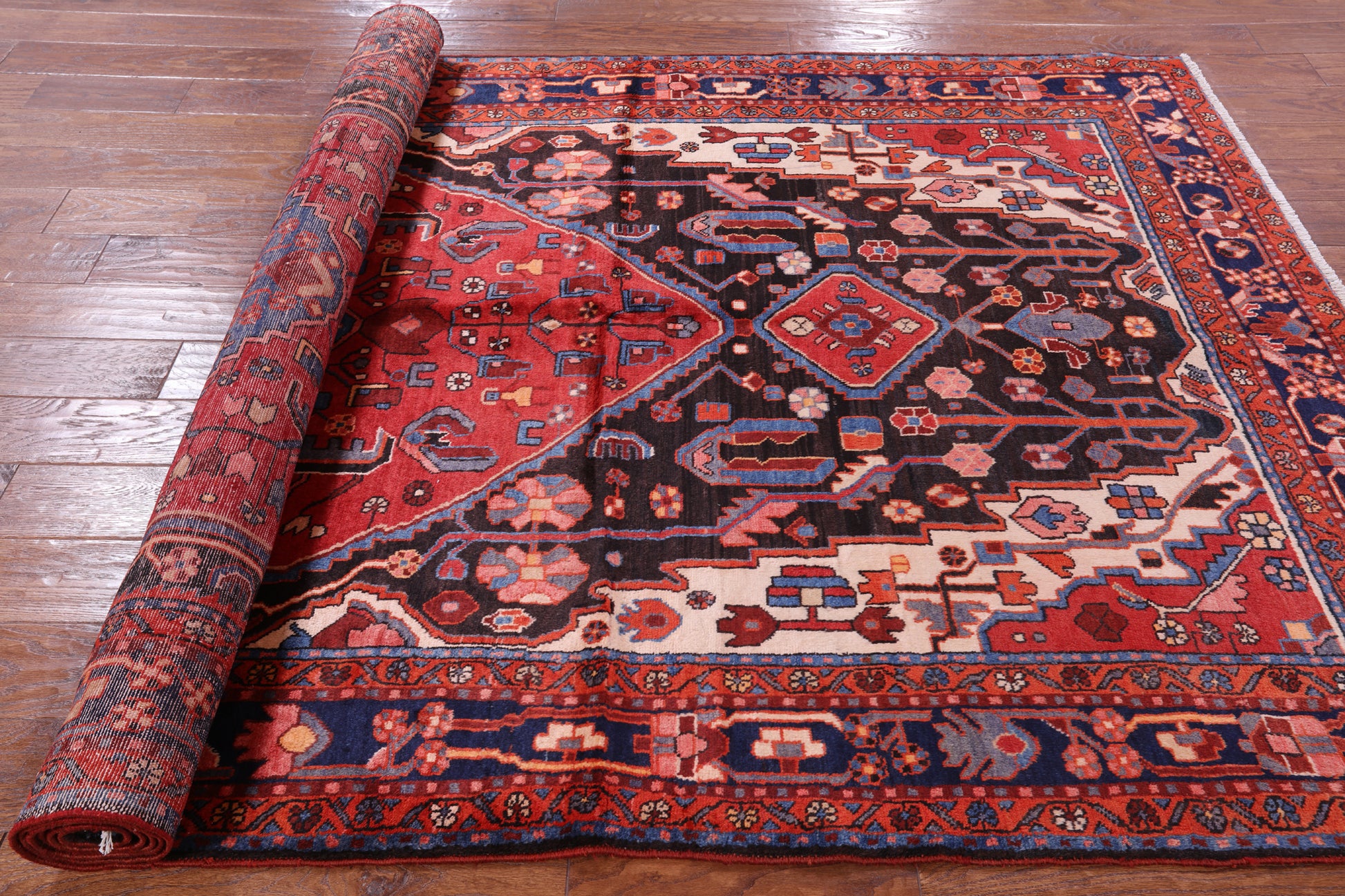 Black New Authentic Persian Nahavand Hand Knotted Wool Rug - 5' 6" X 10' 6" - Golden Nile