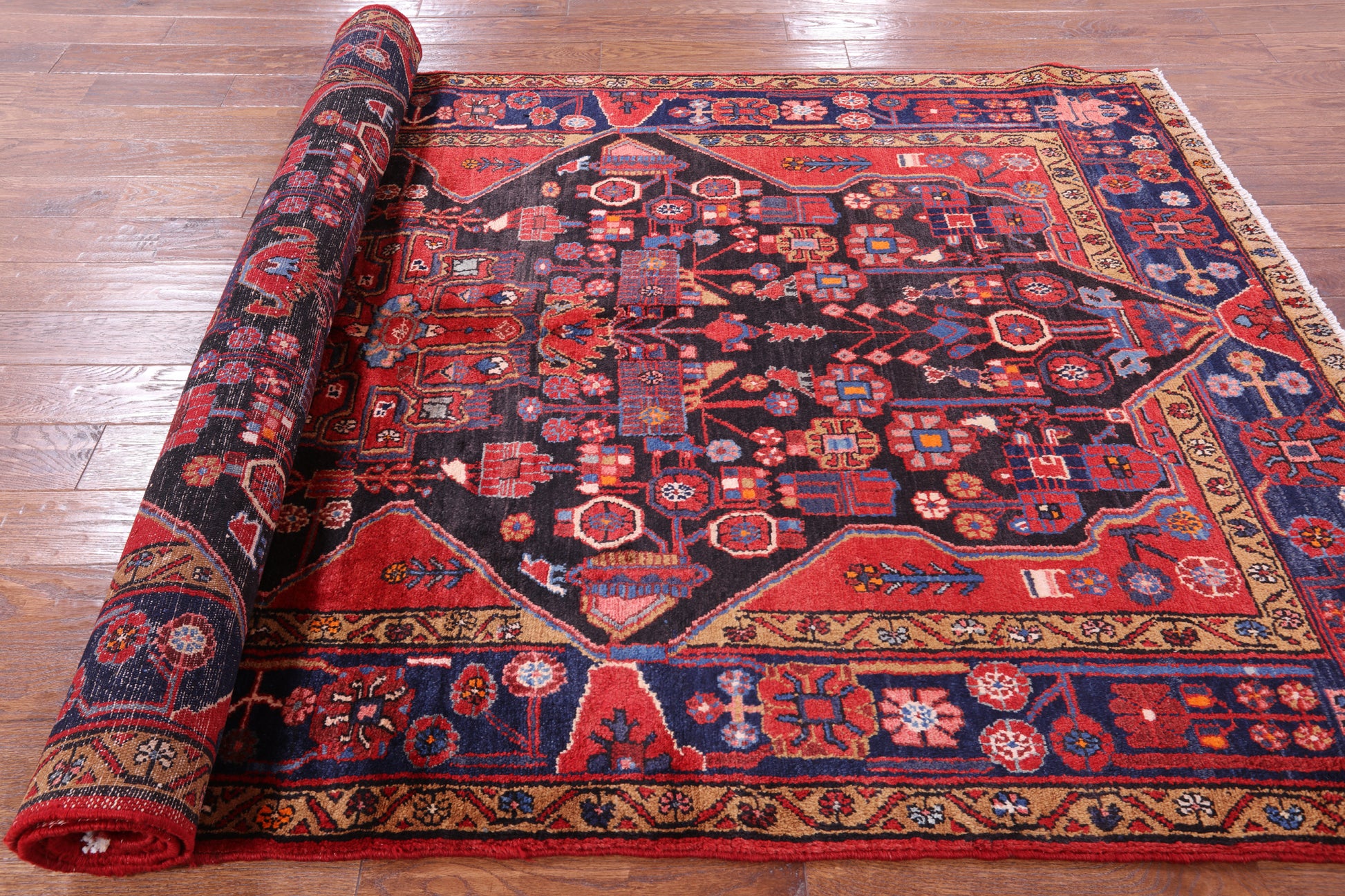 Black New Authentic Persian Nahavand Hand Knotted Rug - 5' 6" X 10' 0" - Golden Nile