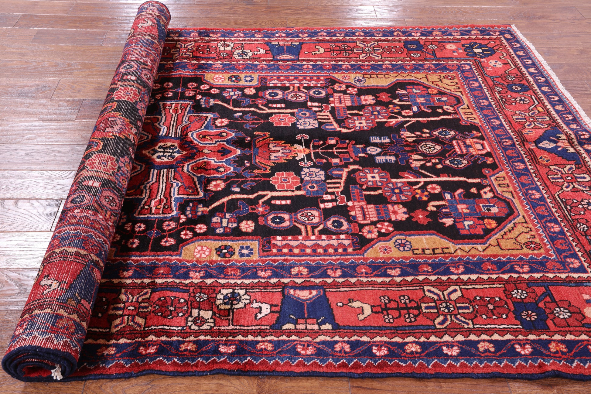 Black New Authentic Persian Nahavand Wool Rug - 5' 3" X 9' 0" - Golden Nile
