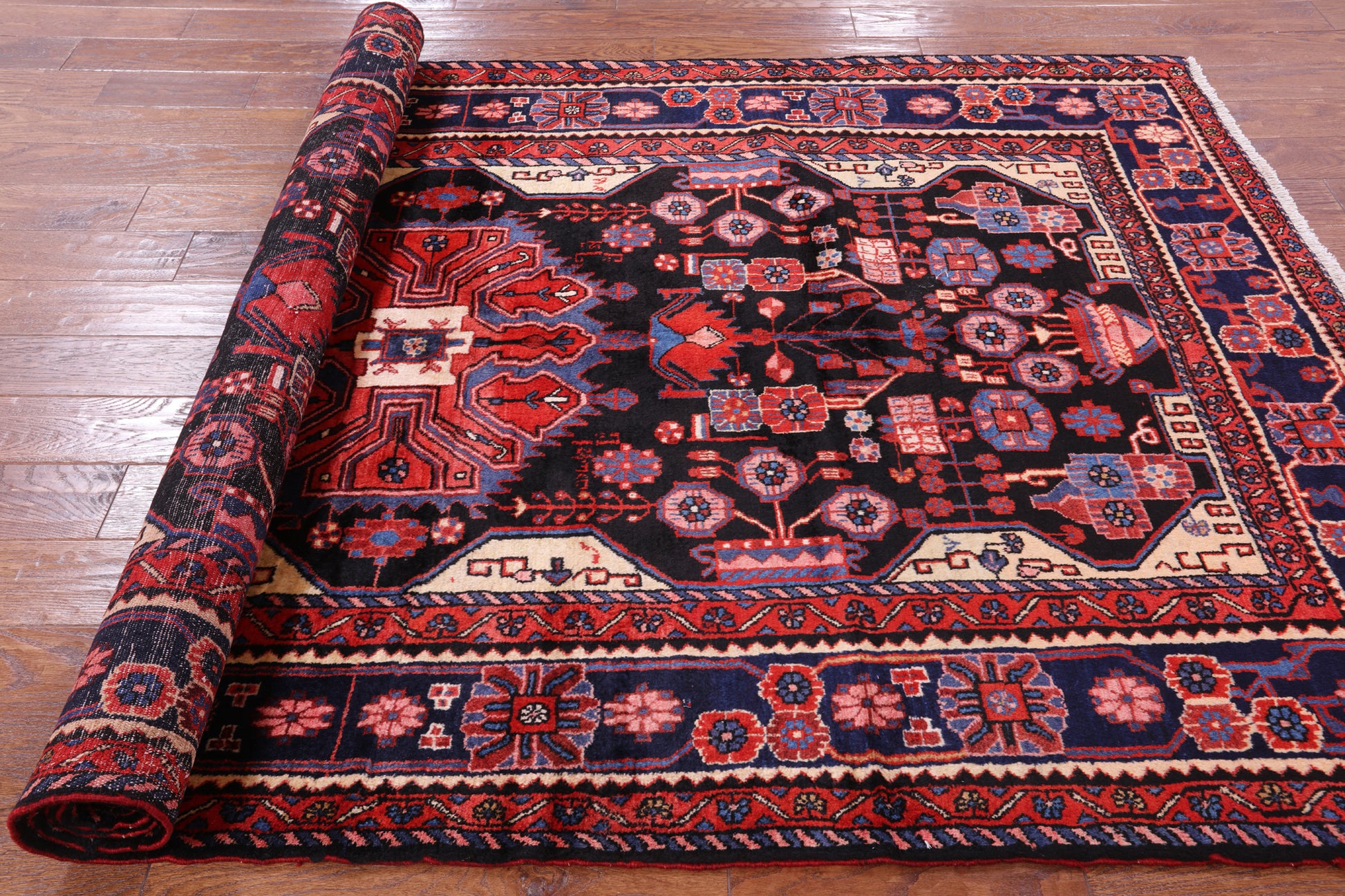 Black New Authentic Persian Nahavand Rug - 5' 2" X 9' 0" - Golden Nile