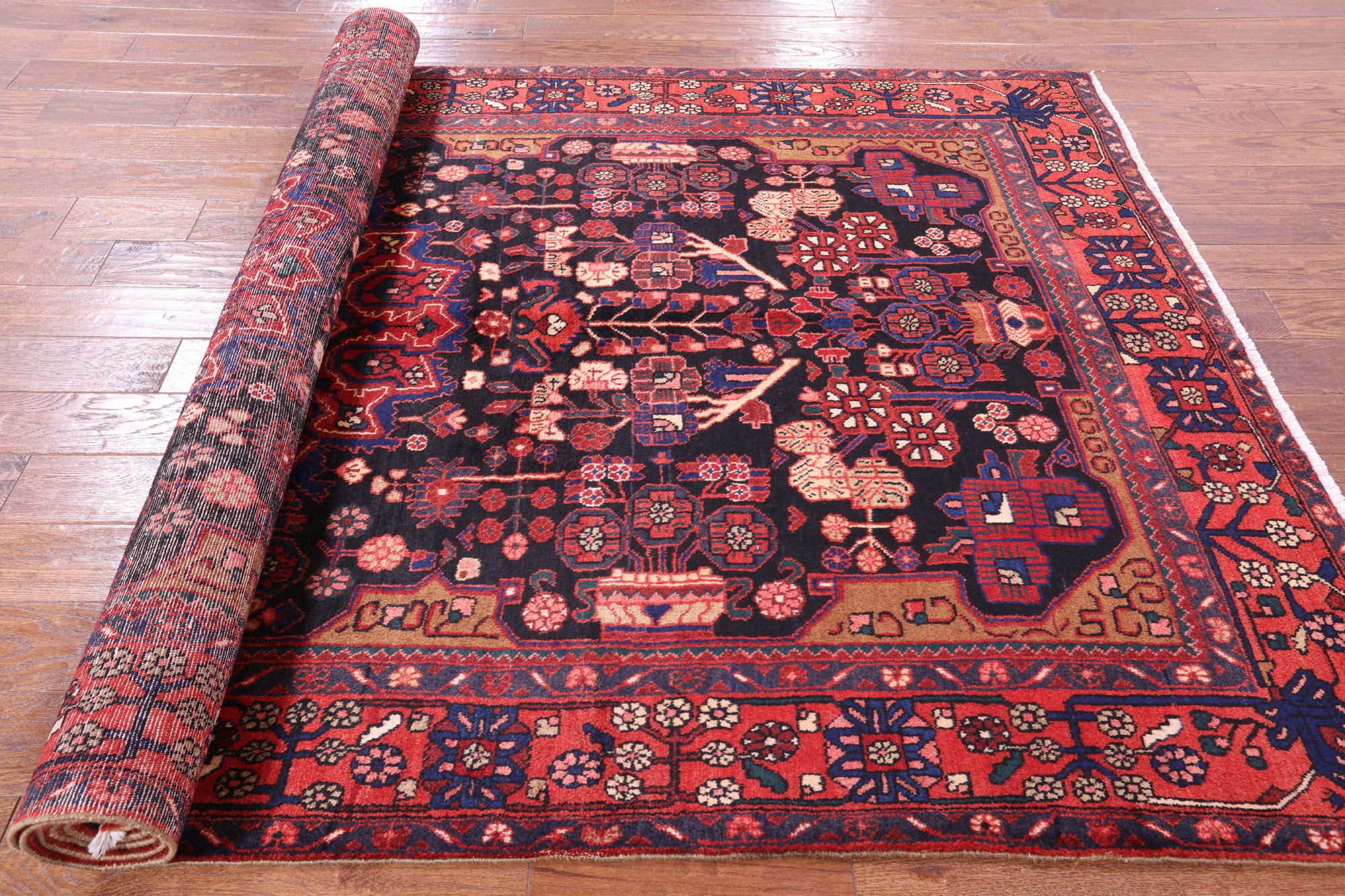 New Authentic Persian Nahavand Rug - 5' 9" X 10' 6" - Golden Nile