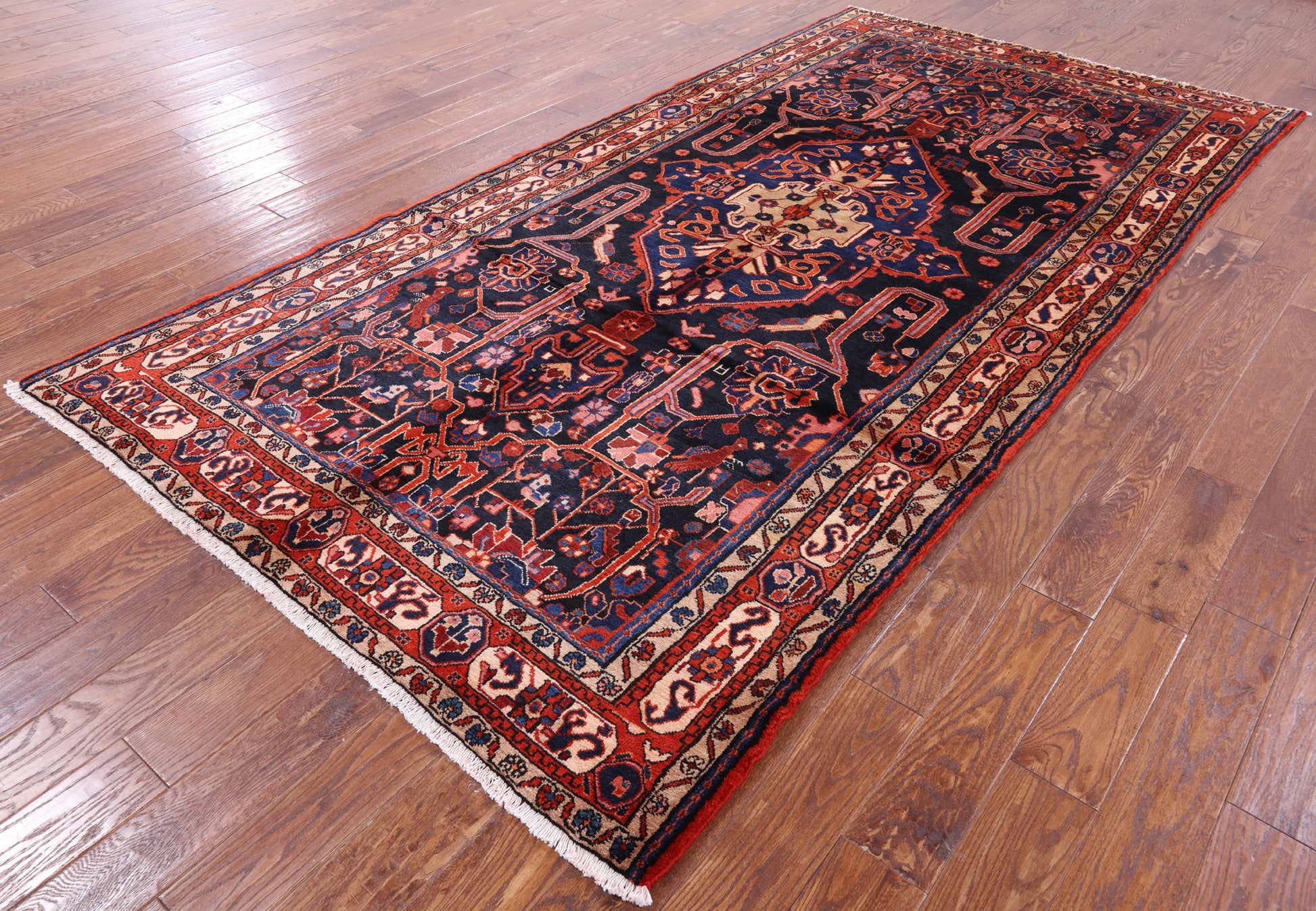 New Persian Nahavand Handmade Rug - 5' 7" X 10' 10" - Golden Nile