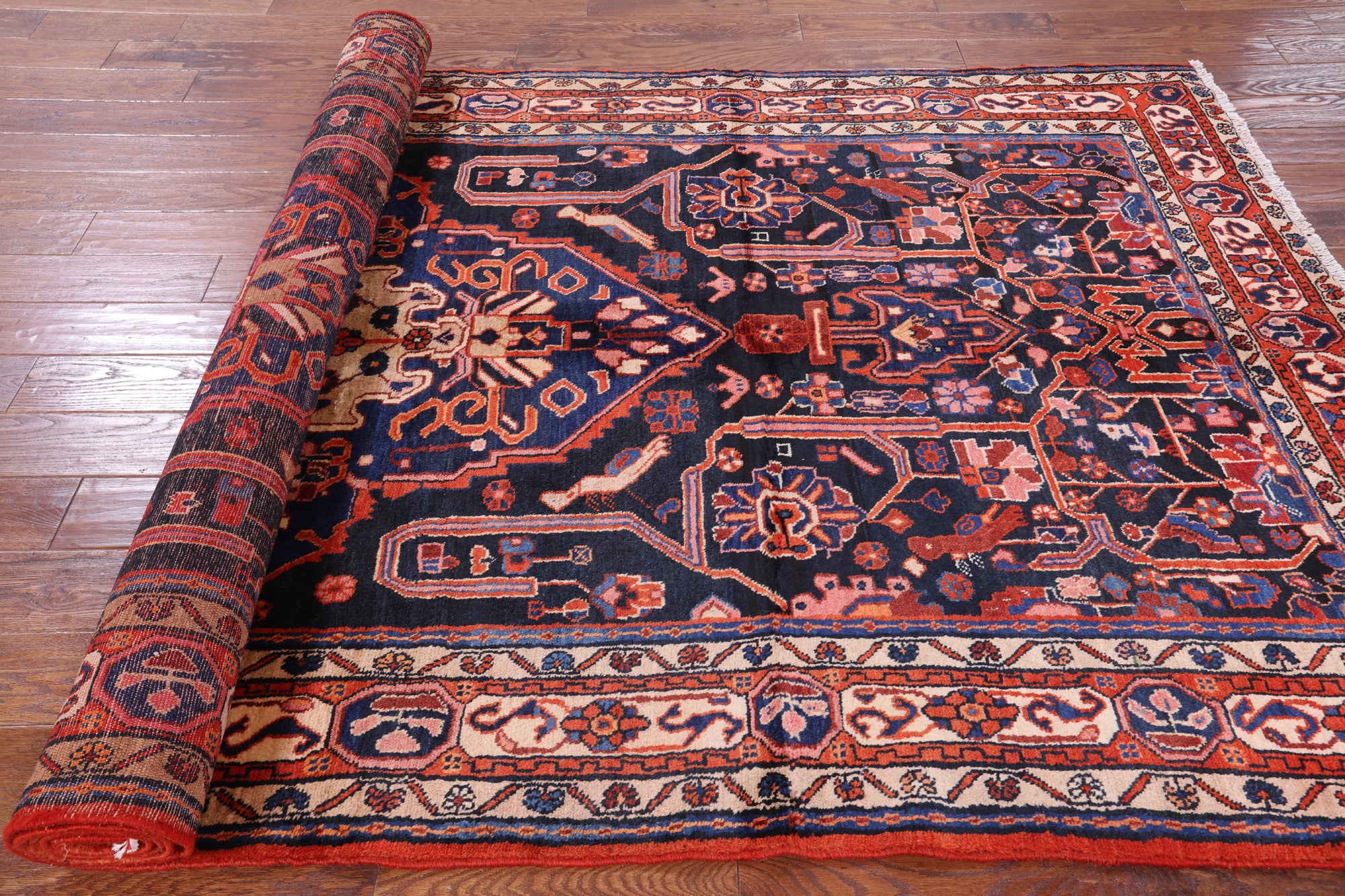 New Persian Nahavand Handmade Rug - 5' 7" X 10' 10" - Golden Nile