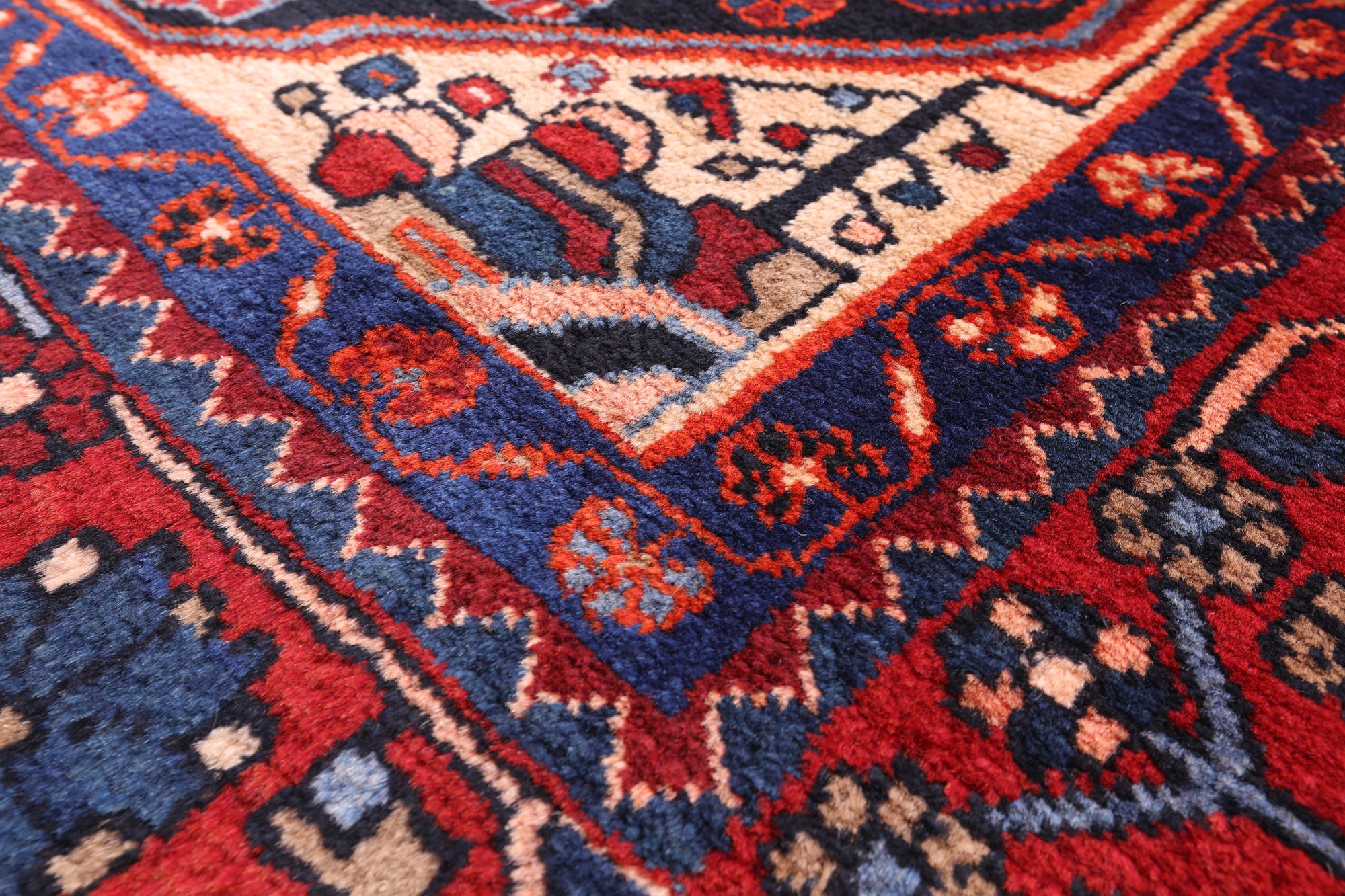 New Persian Hand Knotted Nahavand Rug - 5' 4" X 9' 8" - Golden Nile