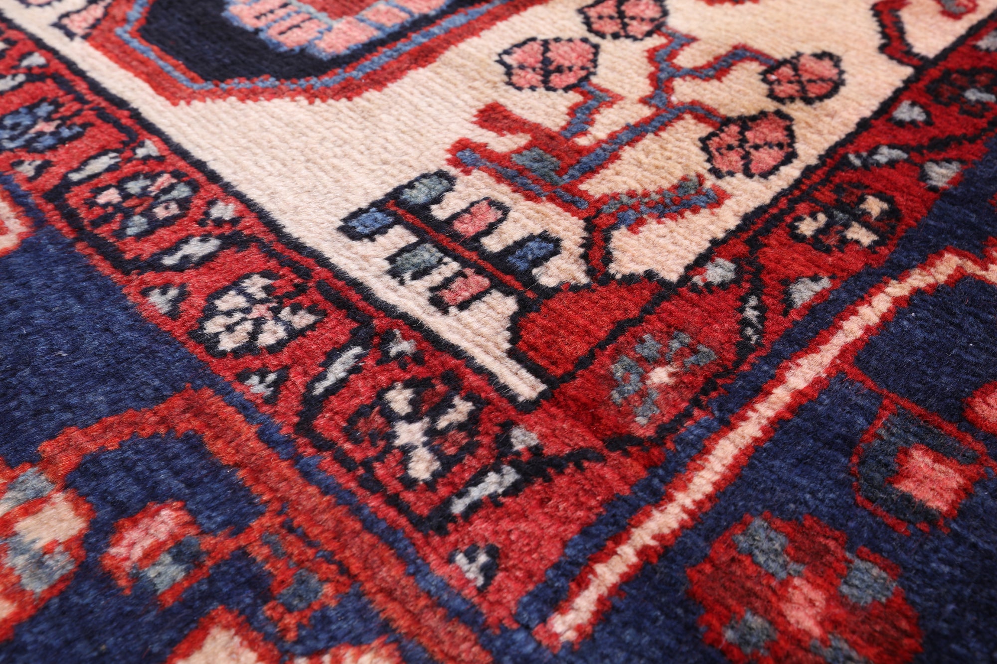 Black New Authentic Persian Nahavand Rug - 5' 2" X 9' 2" - Golden Nile