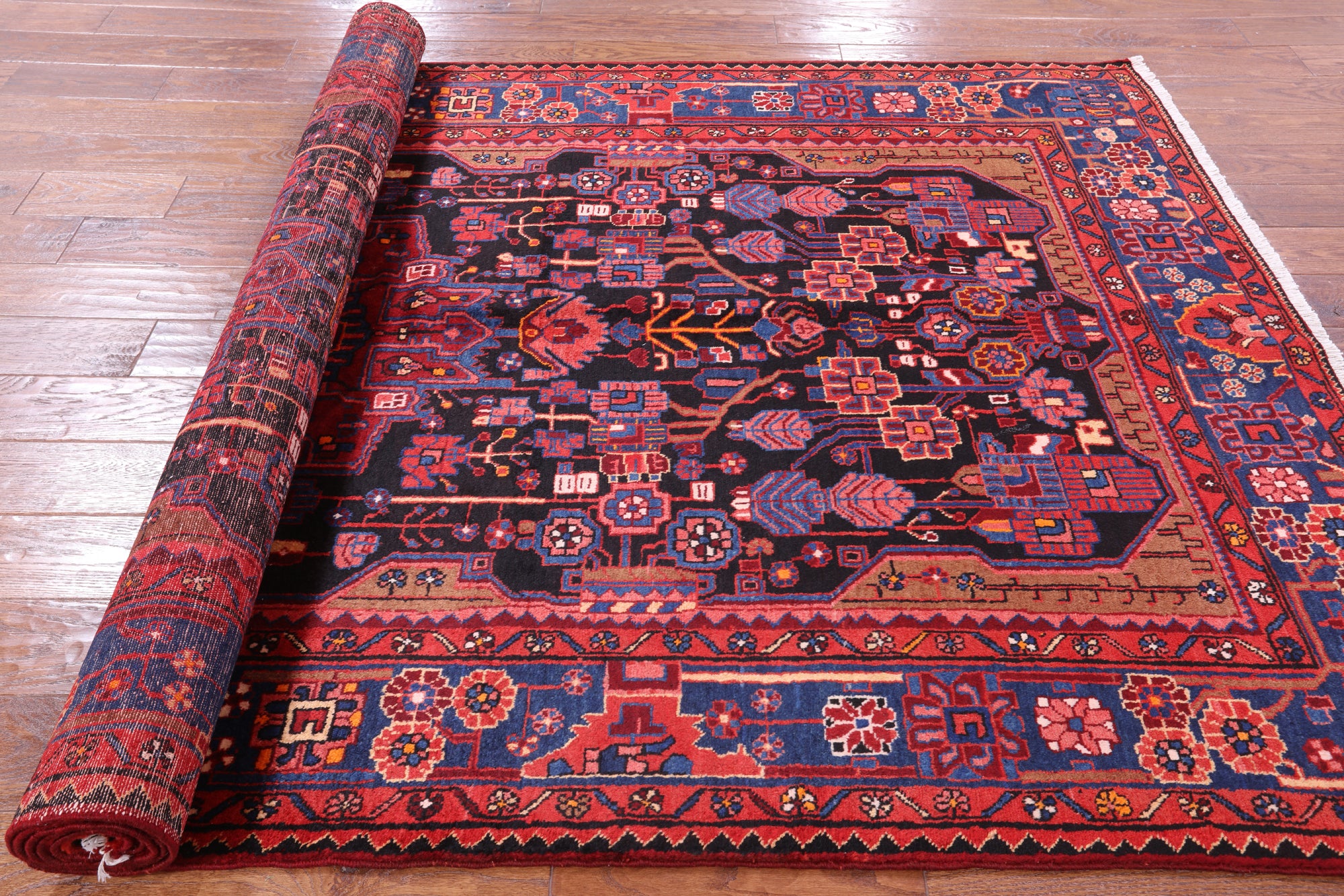 Black New Authentic Persian Nahavand Hand Knotted Rug - 5' 3" X 9' 5" - Golden Nile