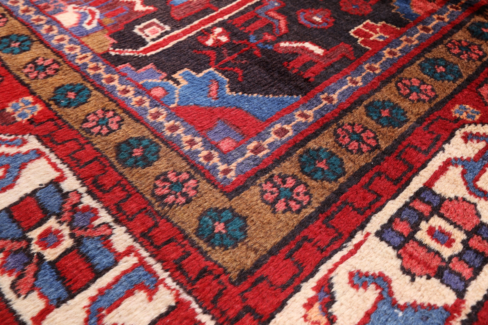 Black New Persian Nahavand Handmade Rug - 5' 2" X 9' 4" - Golden Nile
