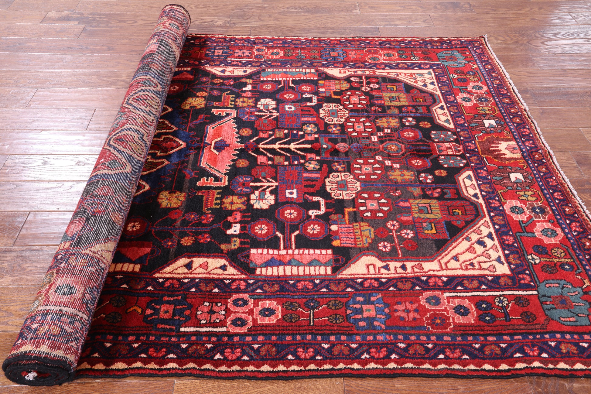 Black New Authentic Persian Nahavand Wool Rug - 5' 2" X 8' 10" - Golden Nile