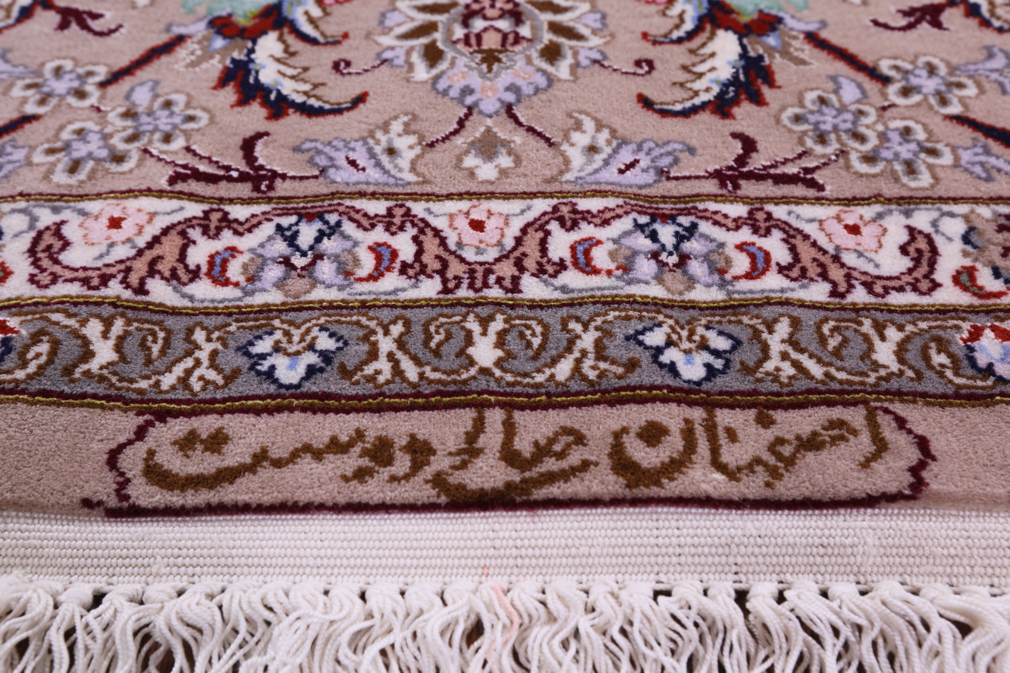 Ivory Isfahan Authentic Persian Hand Knotted Wool & Silk Area Rug - 5' 1" X 8' 2" - Golden Nile