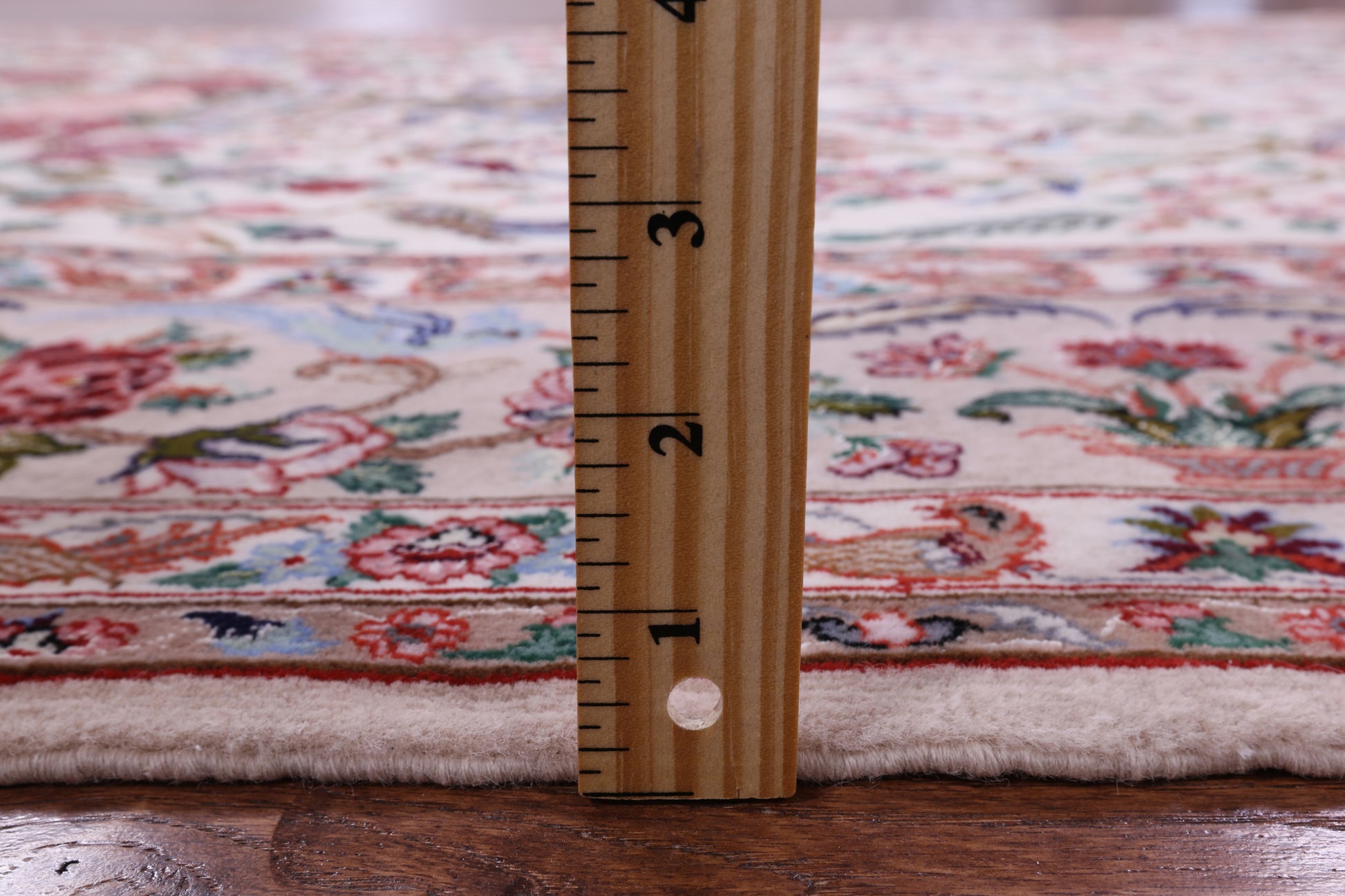 Ivory Isfahan Authentic Persian Hand Knotted Wool & Silk Area Rug - 5' 1" X 7' 8" - Golden Nile