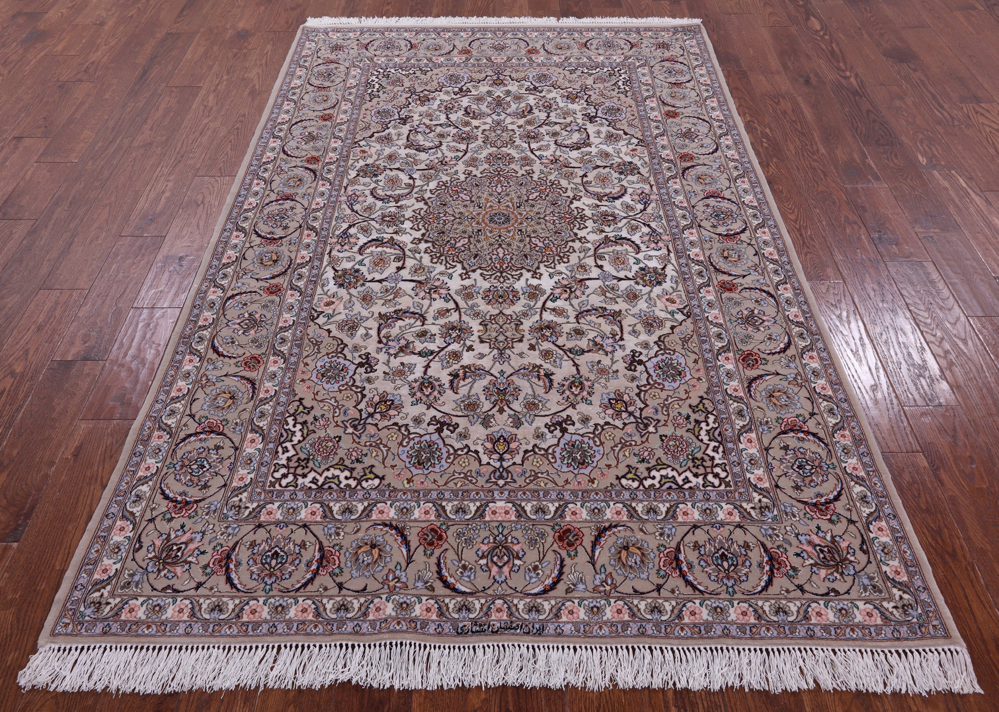 Ivory Isfahan Authentic Persian Hand Knotted Wool & Silk Area Rug - 5' 3" X 7' 10" - Golden Nile