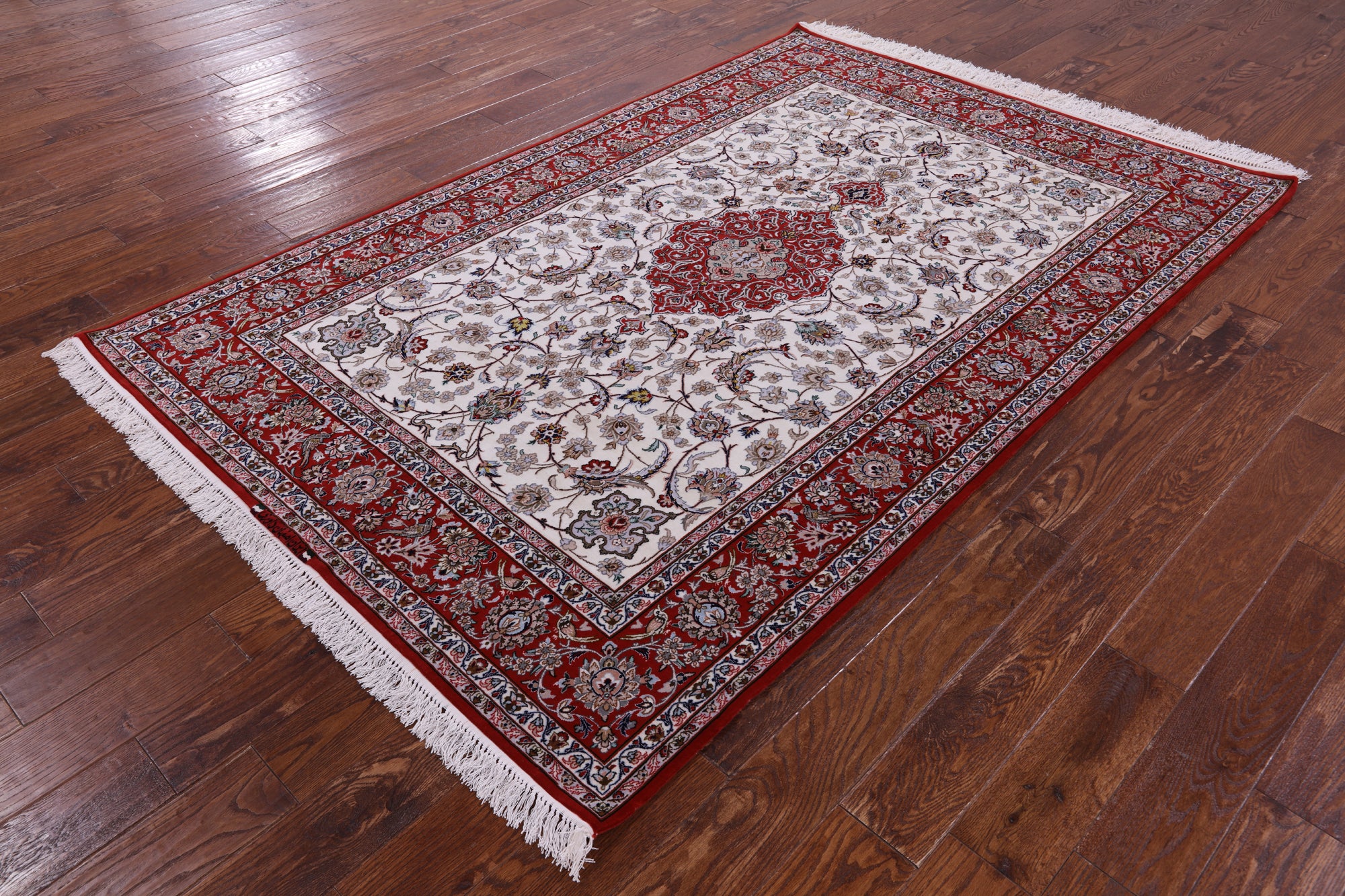 Ivory Isfahan Authentic Persian Hand Knotted Wool & Silk Area Rug - 5' 1" X 7' 10" - Golden Nile