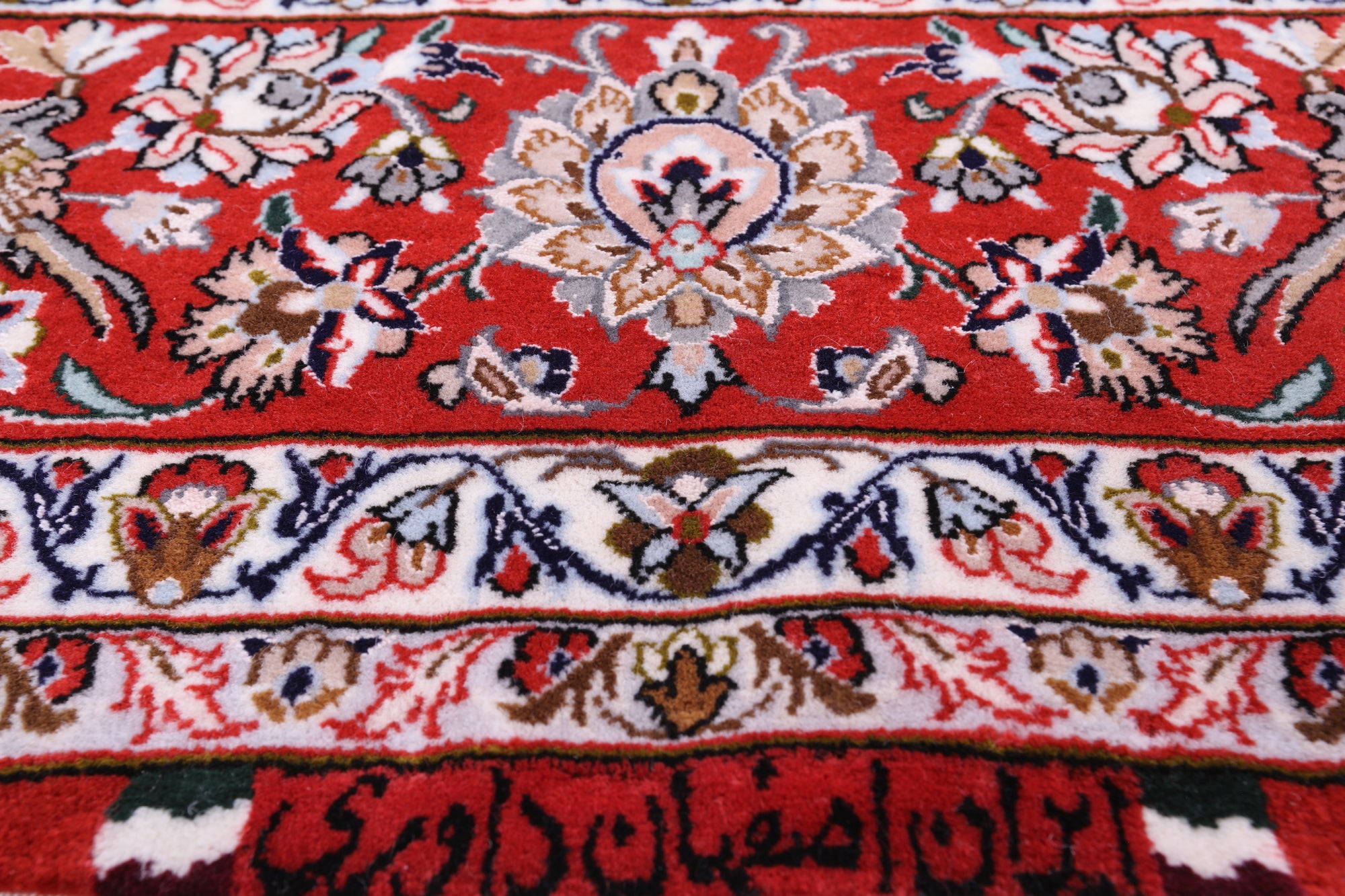 Ivory Isfahan Authentic Persian Hand Knotted Wool & Silk Area Rug - 5' 1" X 7' 10" - Golden Nile