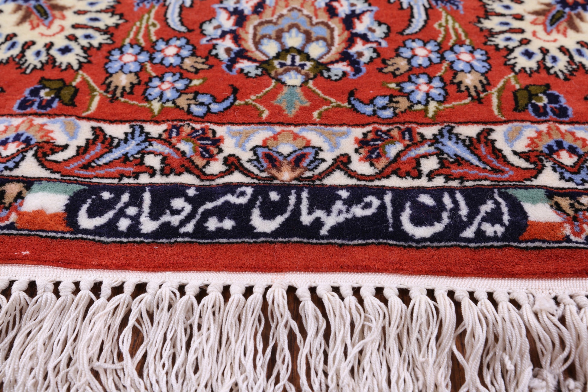 Ivory Isfahan Authentic Persian Hand Knotted Wool & Silk Area Rug - 5' 4" X 8' 2" - Golden Nile