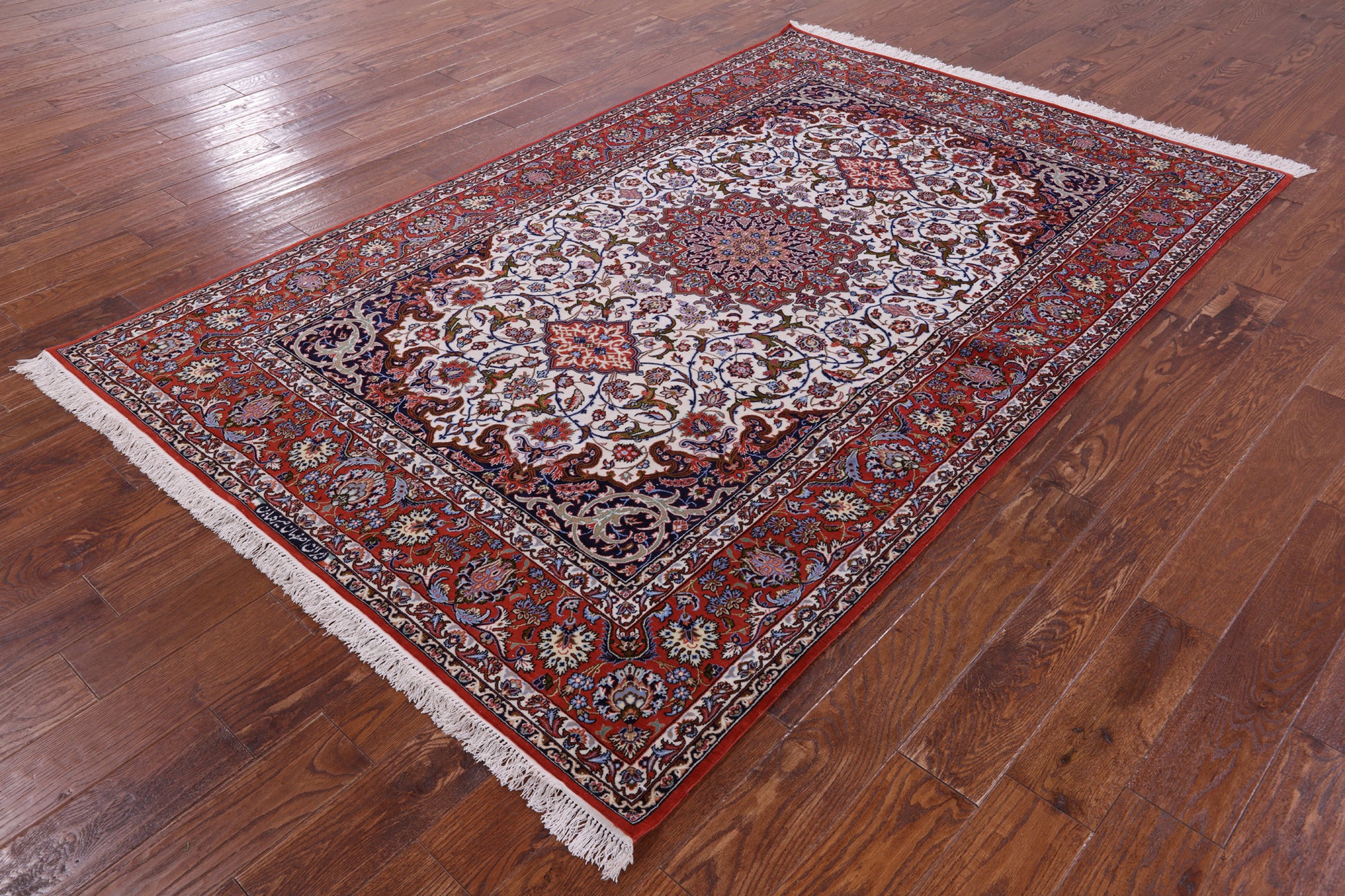Ivory Isfahan Authentic Persian Hand Knotted Wool & Silk Area Rug - 5' 4" X 8' 2" - Golden Nile