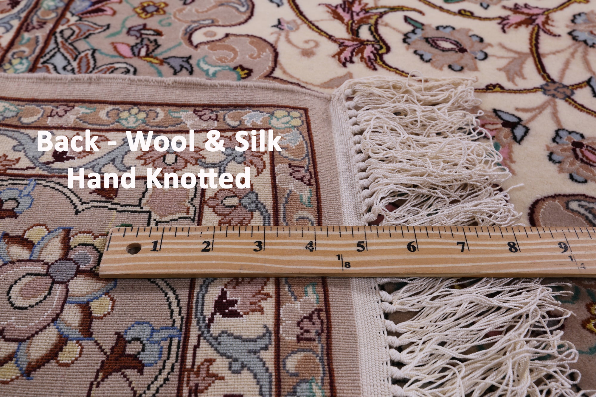 Ivory Isfahan Authentic Persian Hand Knotted Wool & Silk Area Rug - 5' 1" X 7' 7" - Golden Nile
