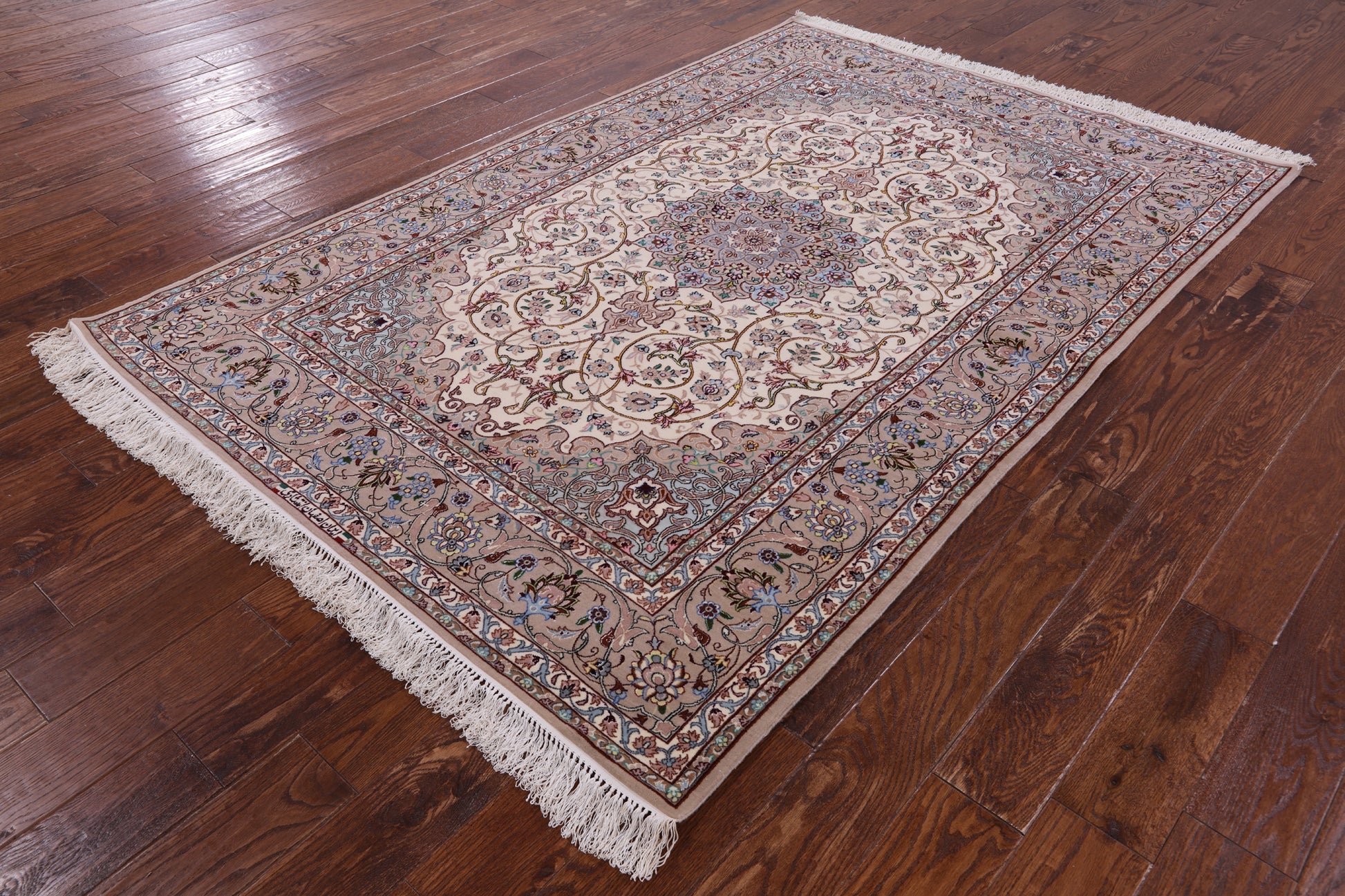 Ivory Isfahan Authentic Persian Hand Knotted Wool & Silk Area Rug - 5' 1" X 7' 7" - Golden Nile