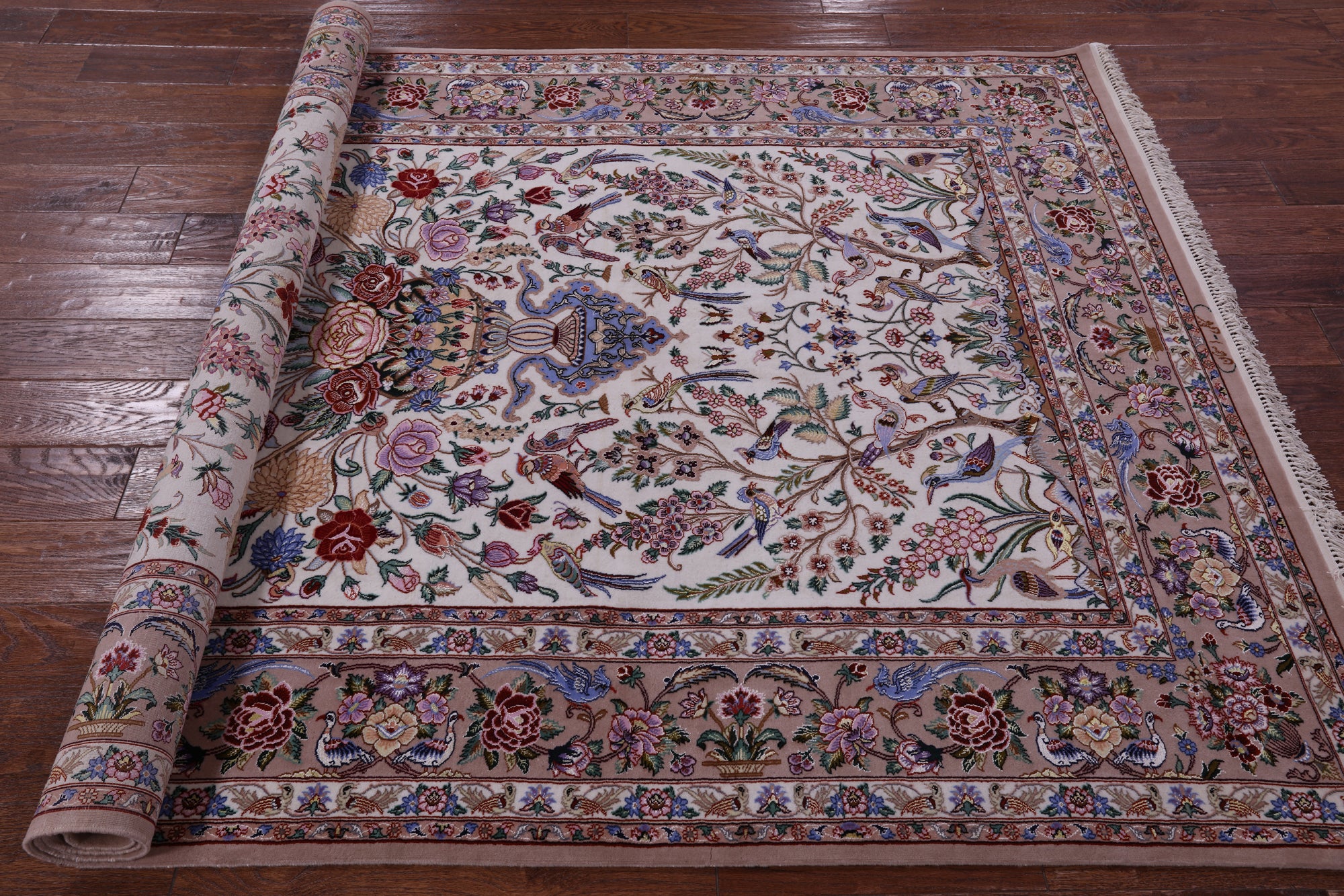 Ivory Isfahan Authentic Persian Hand Knotted Wool & Silk Area Rug - 5' 3" X 7' 9" - Golden Nile