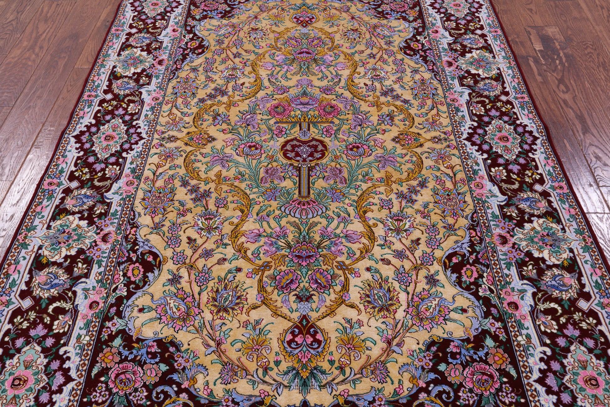 Isfahan Authentic Persian Hand Knotted Wool & Silk Area Rug - 4' 11" X 7' 11" - Golden Nile