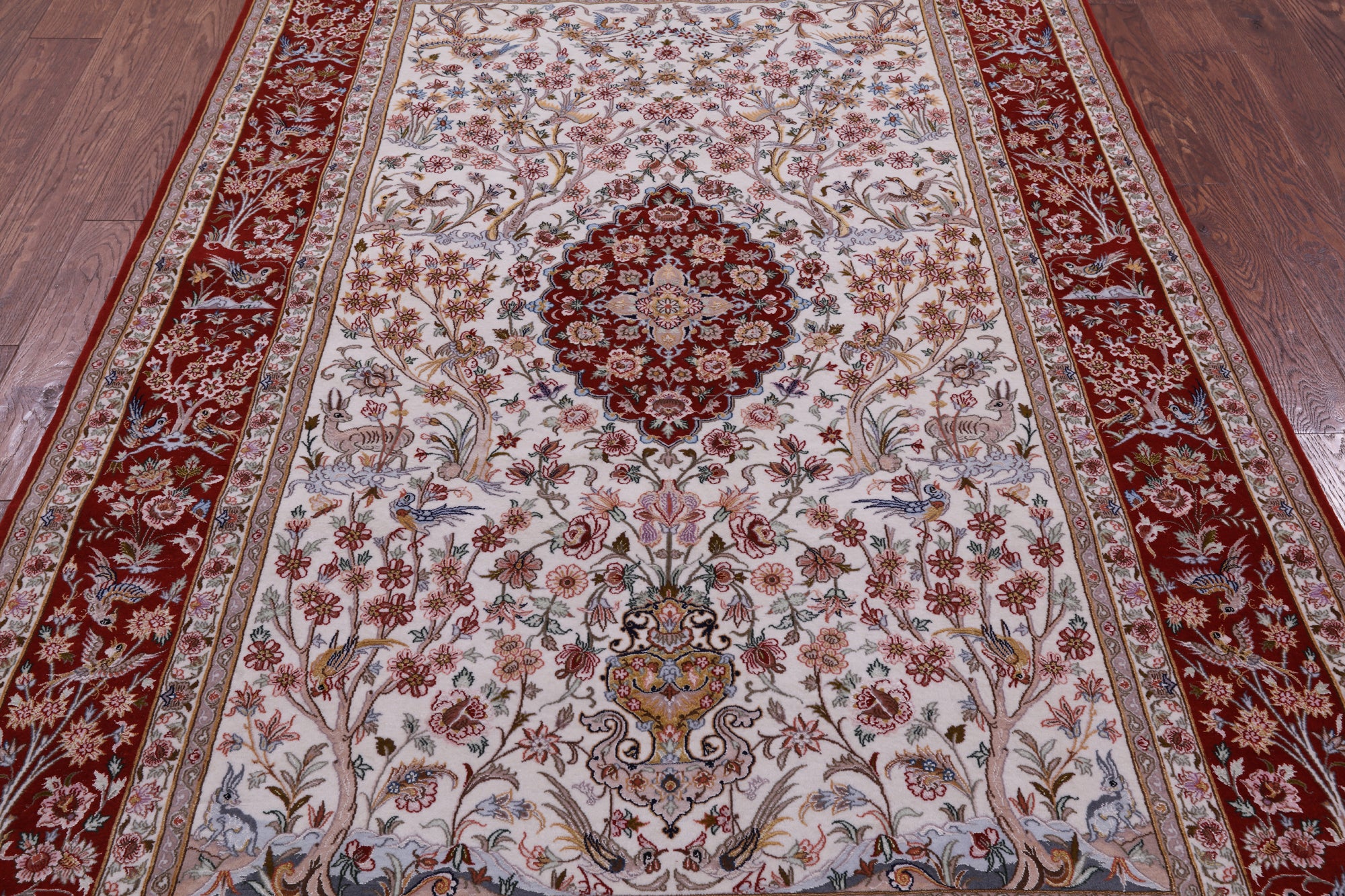 Ivory Isfahan Authentic Persian Hand Knotted Wool & Silk Area Rug - 5' 2" X 7' 10" - Golden Nile