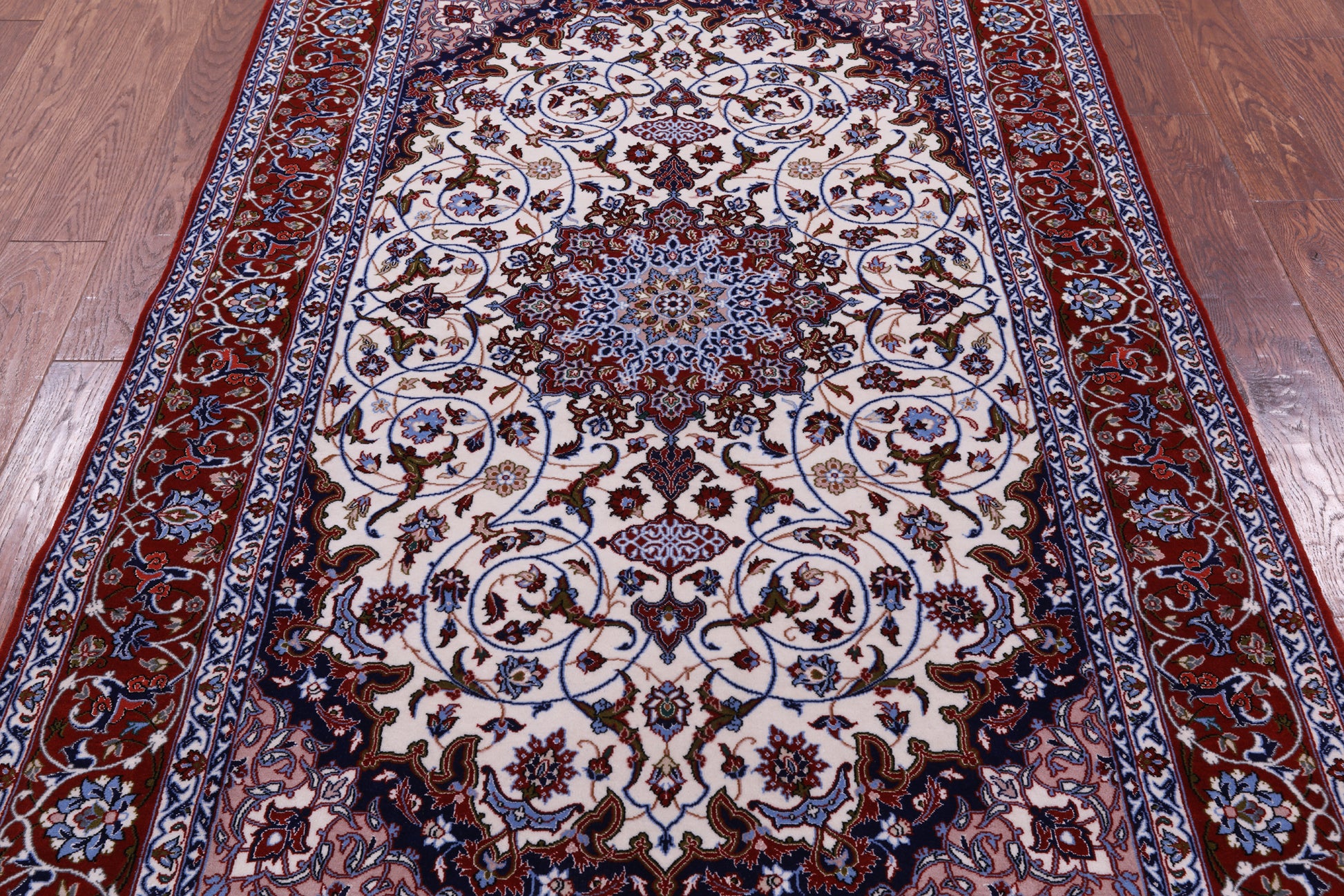 Ivory Isfahan Authentic Persian Hand Knotted Wool & Silk Area Rug - 4' 3" X 6' 8" - Golden Nile