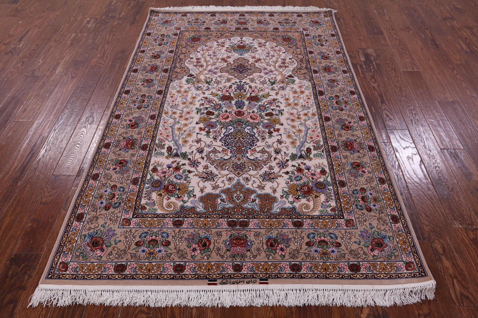 Ivory Isfahan Authentic Persian Hand Knotted Wool & Silk Area Rug - 5' 1" X 7' 8" - Golden Nile