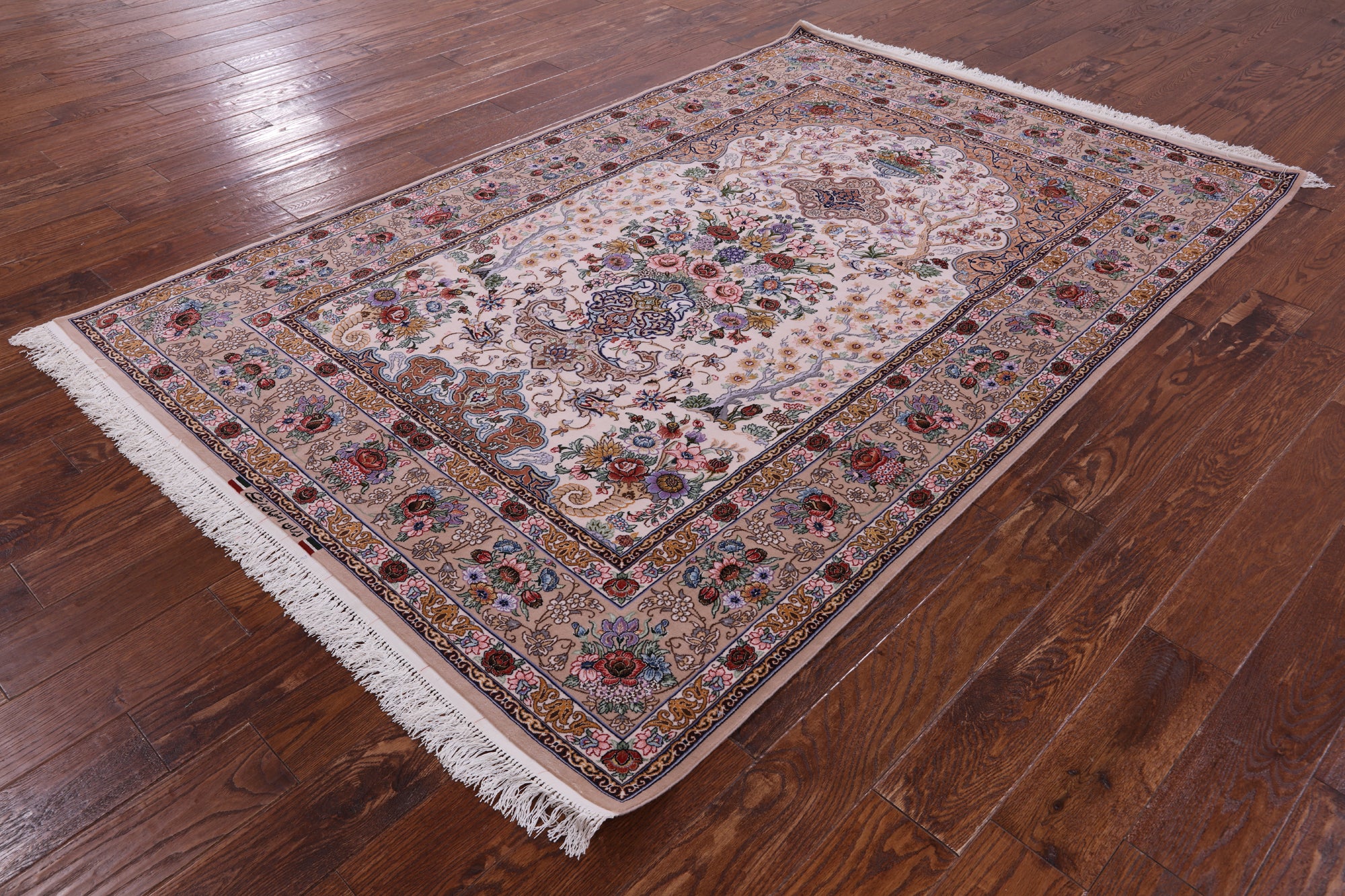 Ivory Isfahan Authentic Persian Hand Knotted Wool & Silk Area Rug - 5' 1" X 7' 8" - Golden Nile