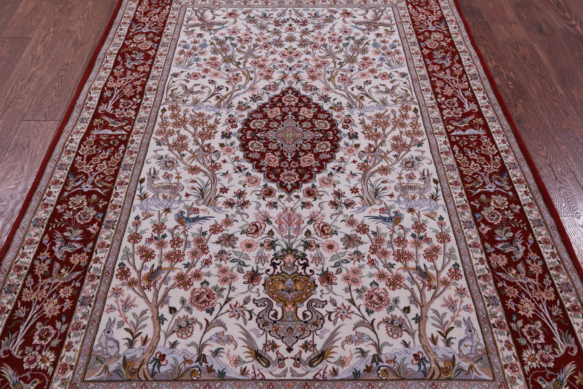 Ivory Isfahan Authentic Persian Hand Knotted Wool & Silk Area Rug - 5' 1" X 7' 11" - Golden Nile