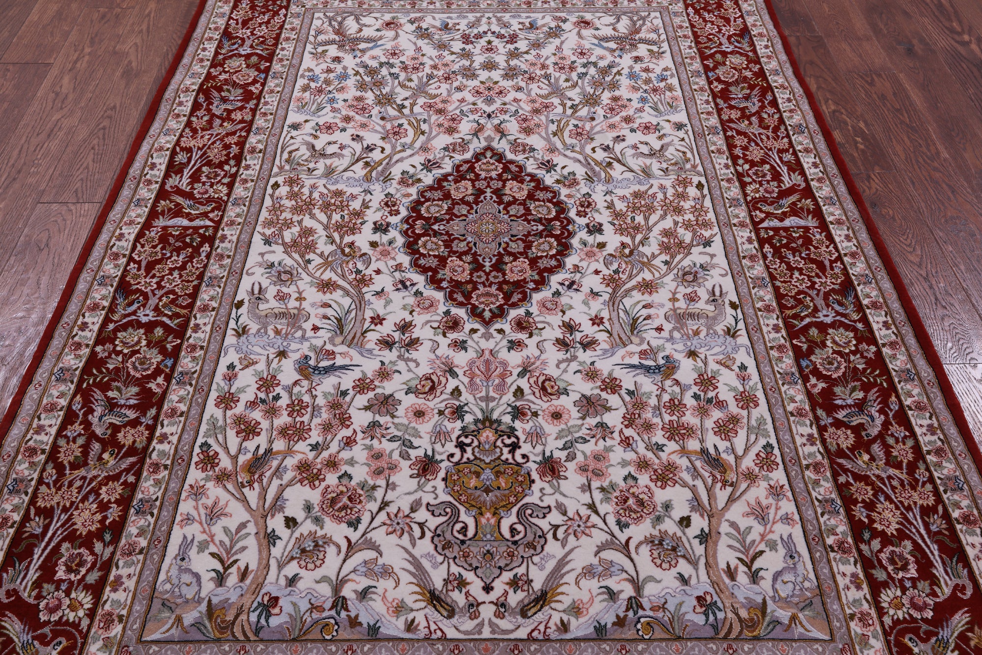 Ivory Isfahan Authentic Persian Hand Knotted Wool & Silk Area Rug - 5' 1" X 7' 11" - Golden Nile
