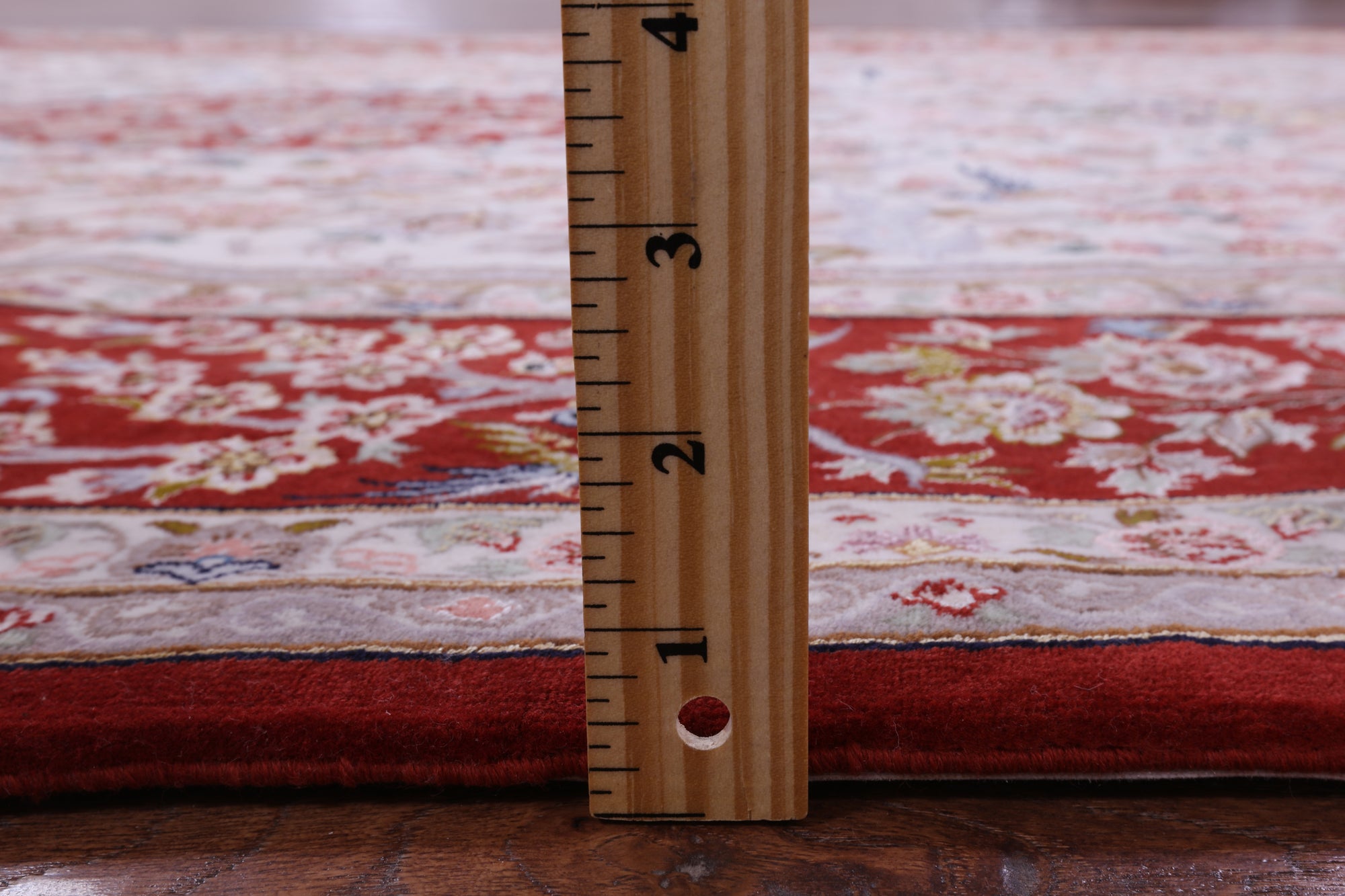 Ivory Isfahan Authentic Persian Hand Knotted Wool & Silk Area Rug - 5' 1" X 7' 11" - Golden Nile